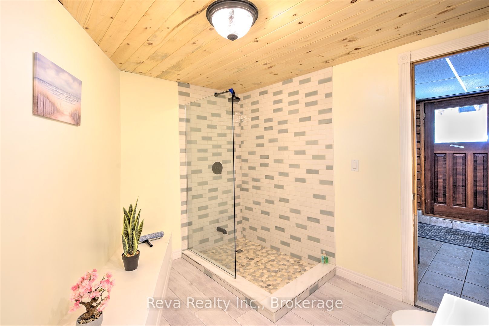 70a Holland Lake Road Property Photo 18