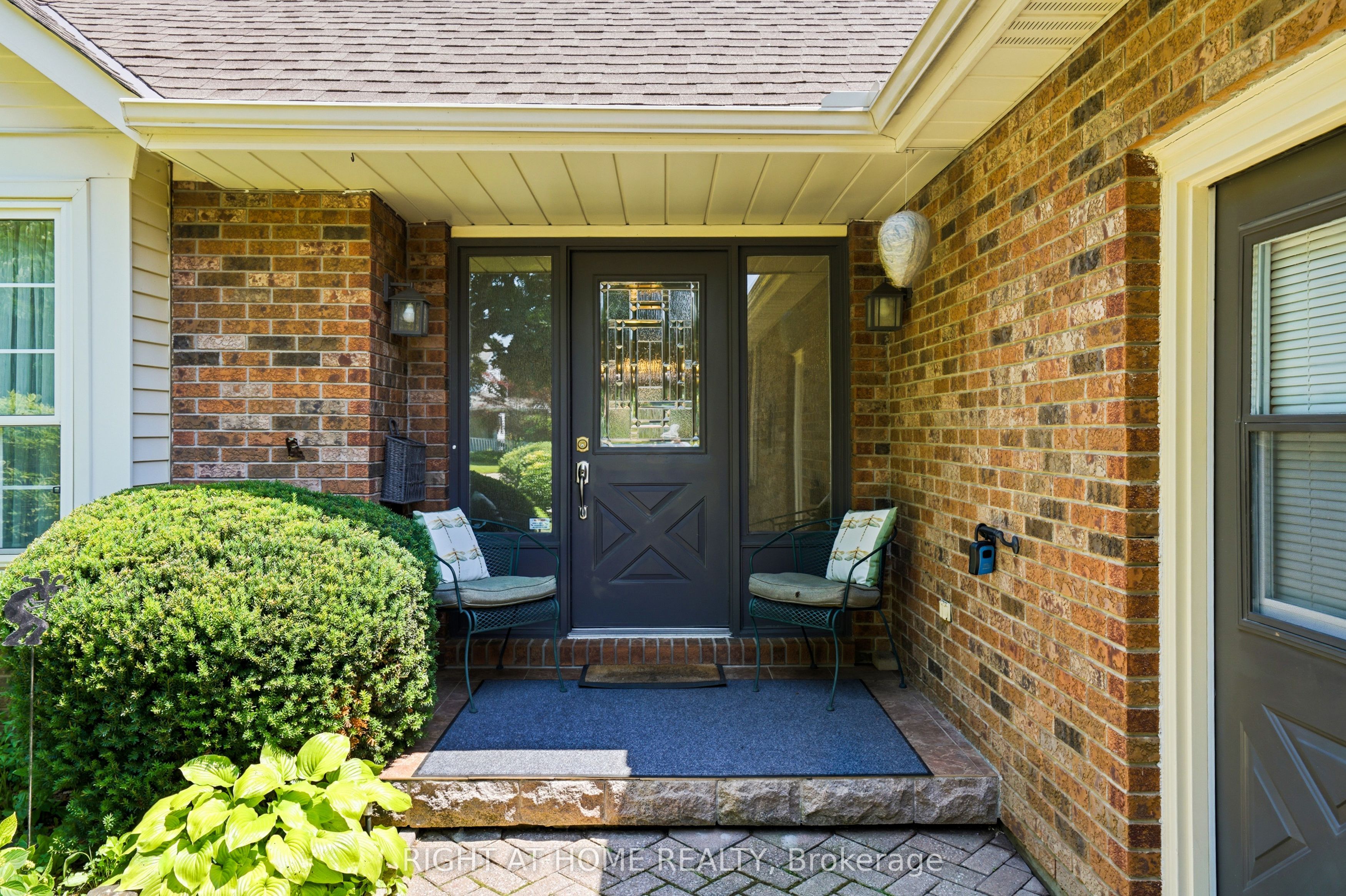 15 The Promenade Property Photo 7