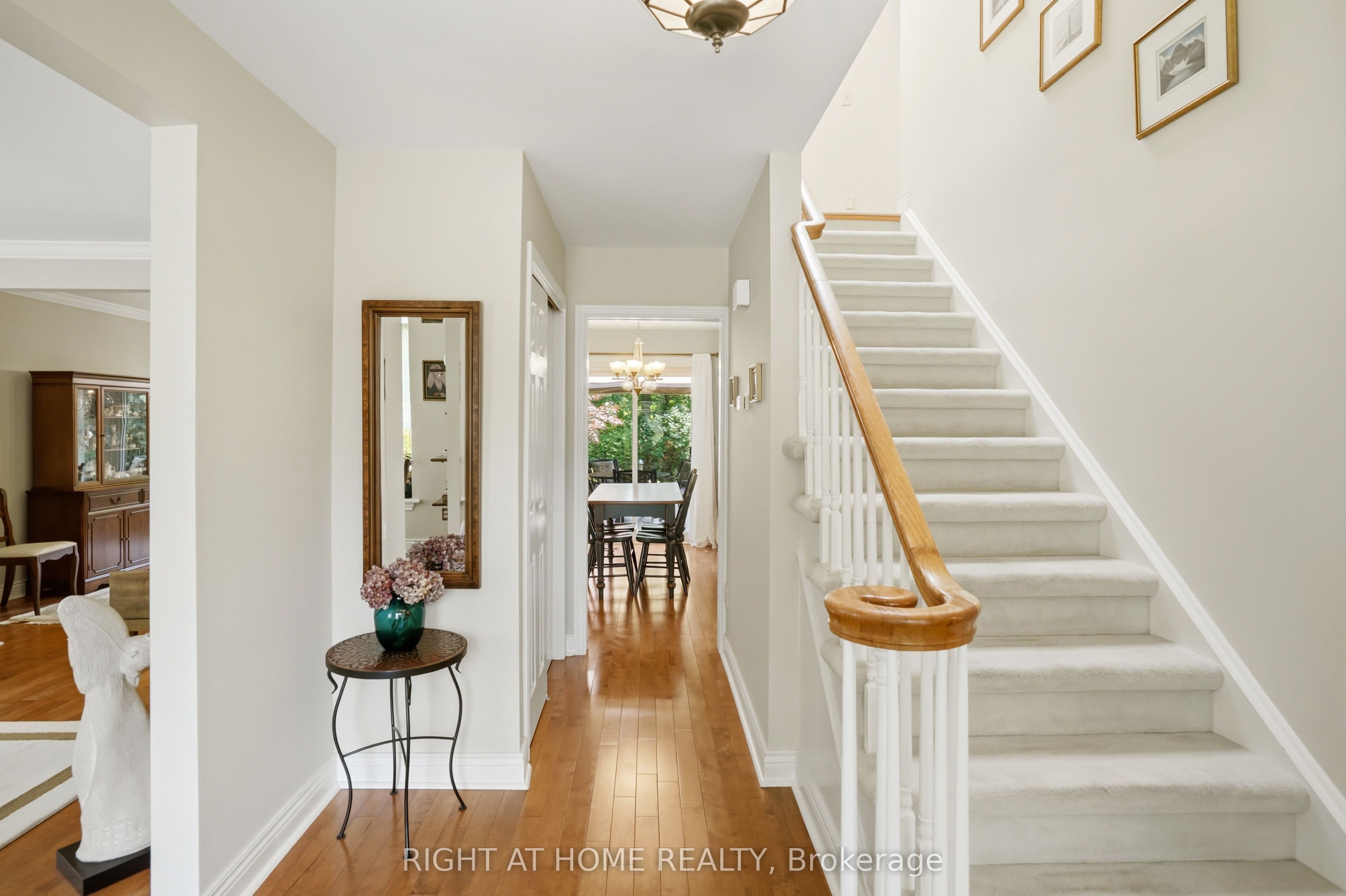 15 The Promenade Property Photo 9