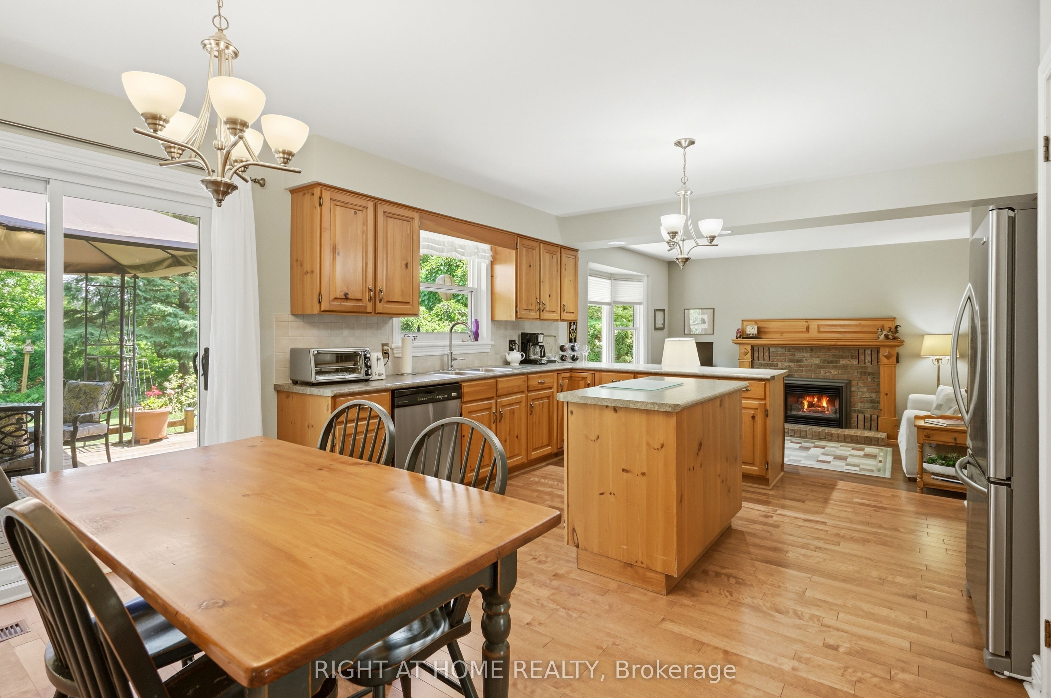 15 The Promenade Property Photo 14