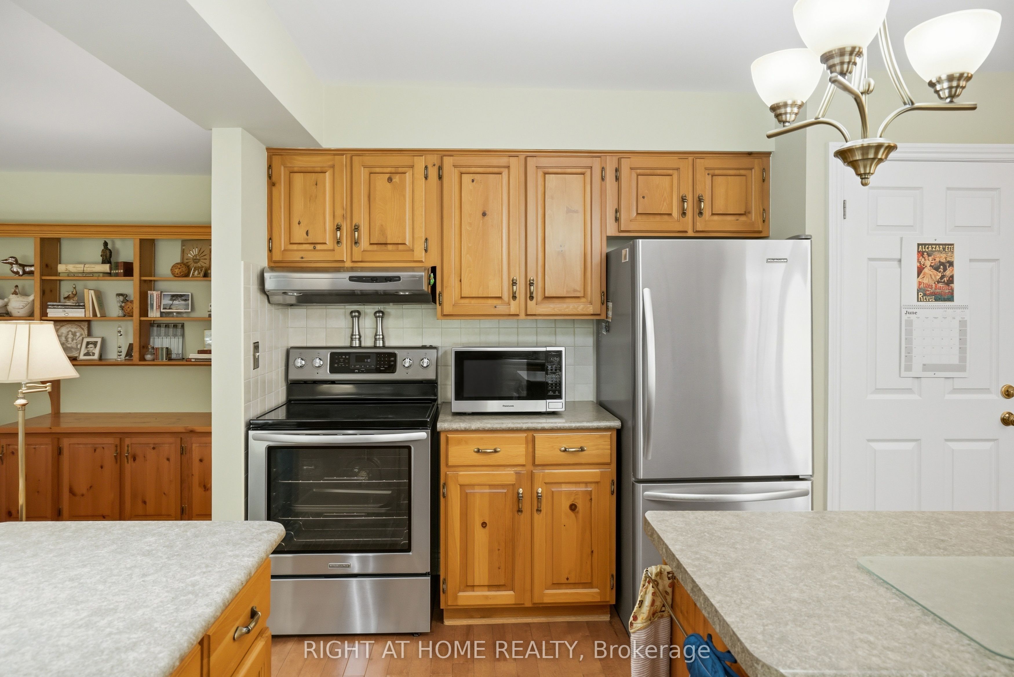 15 The Promenade Property Photo 18
