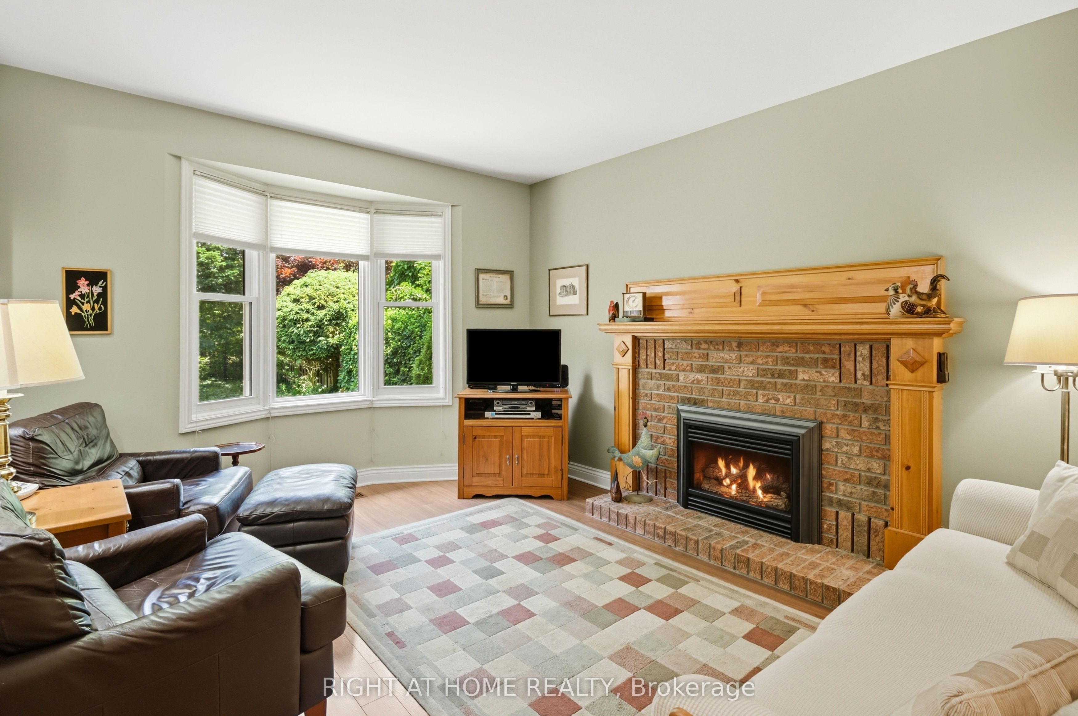 15 The Promenade Property Photo 19