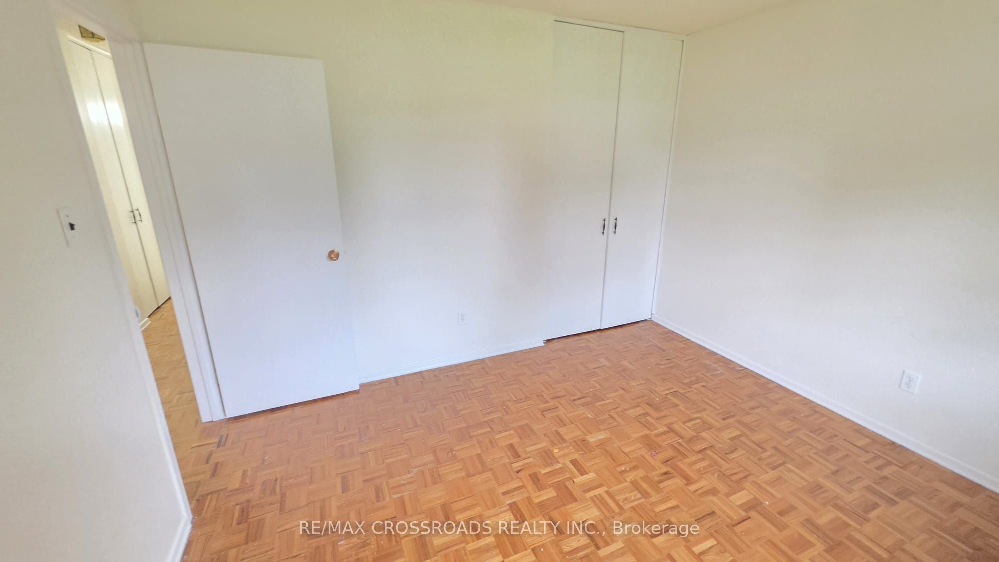 106 Kimberly Crescent Property Photo 9