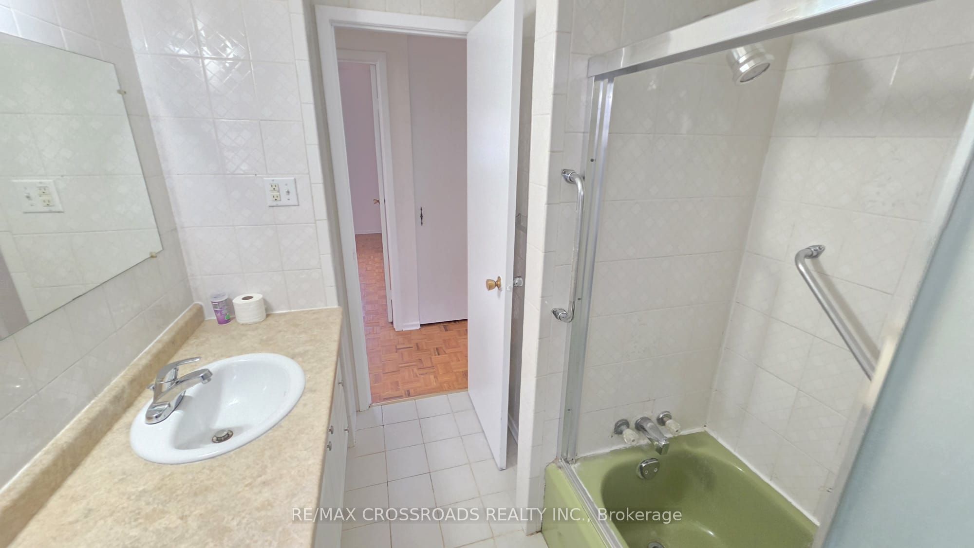 106 Kimberly Crescent Property Photo 13