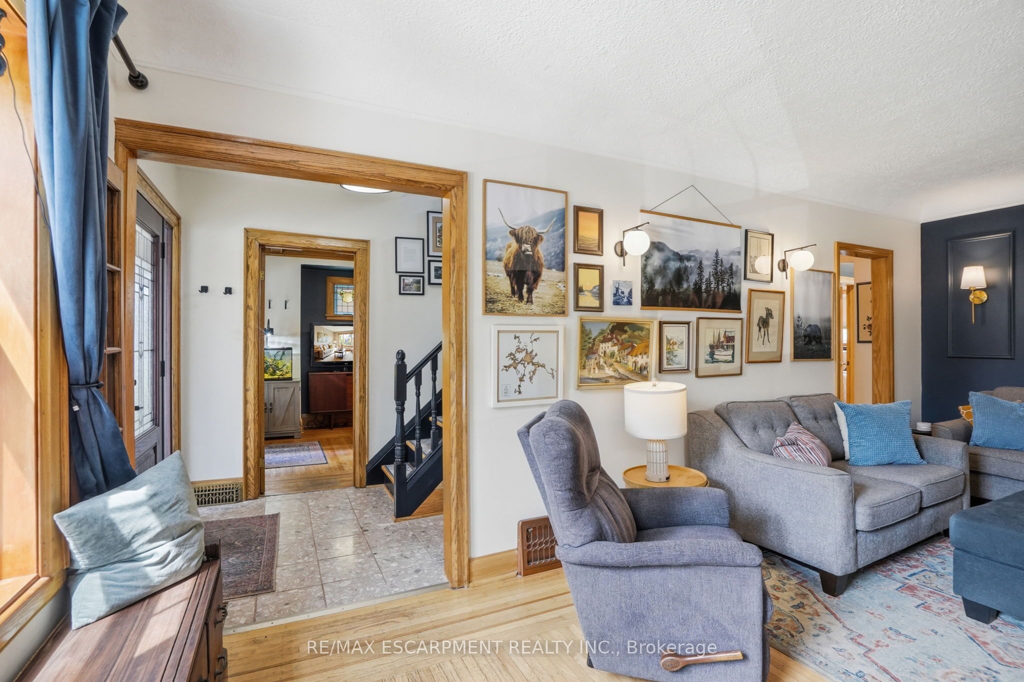 17 Tuxedo Avenue S Property Photo 10