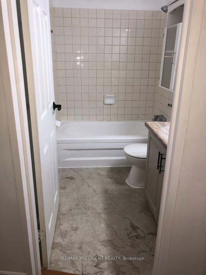29 West Avenue W 111 Property Photo 16
