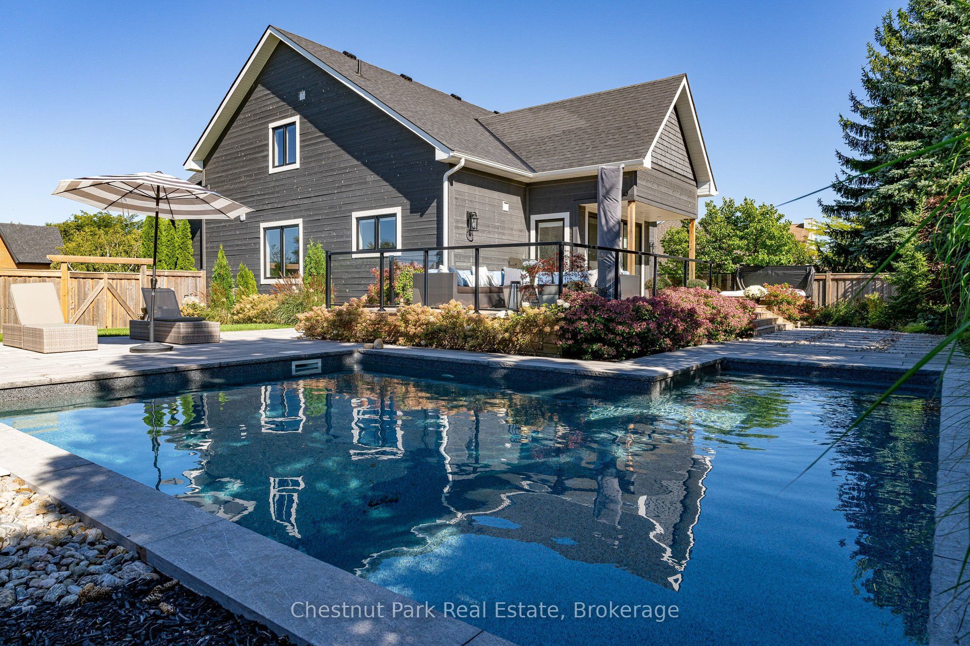 154 Brooker Boulevard Property Photo 1