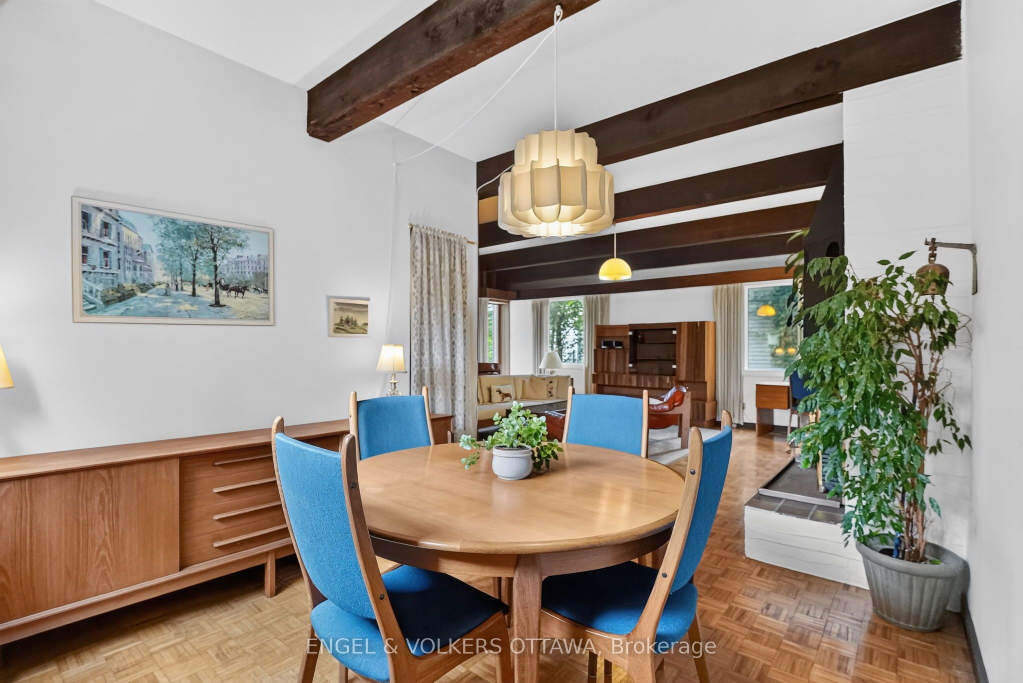 2101 Alta Vista Drive Property Photo 11
