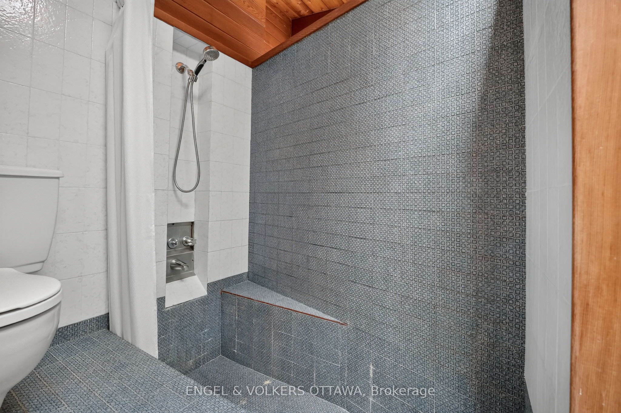 2101 Alta Vista Drive Property Photo 34