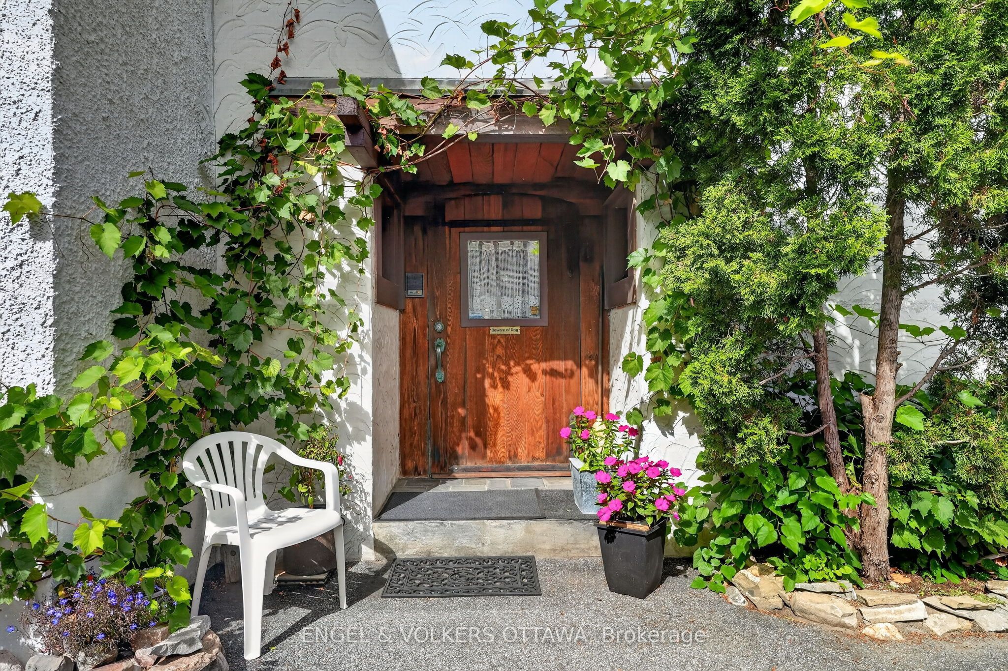 2101 Alta Vista Drive Property Photo 44