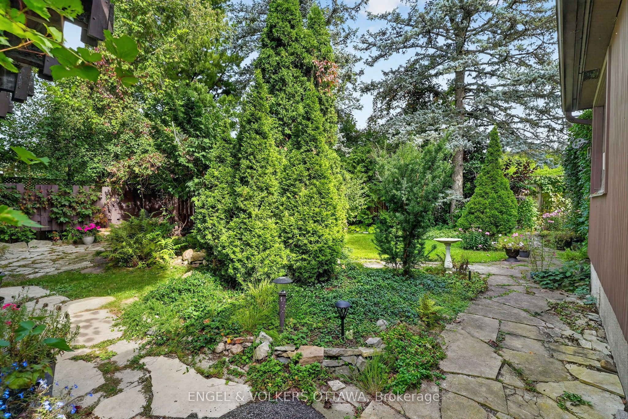2101 Alta Vista Drive Property Photo 48