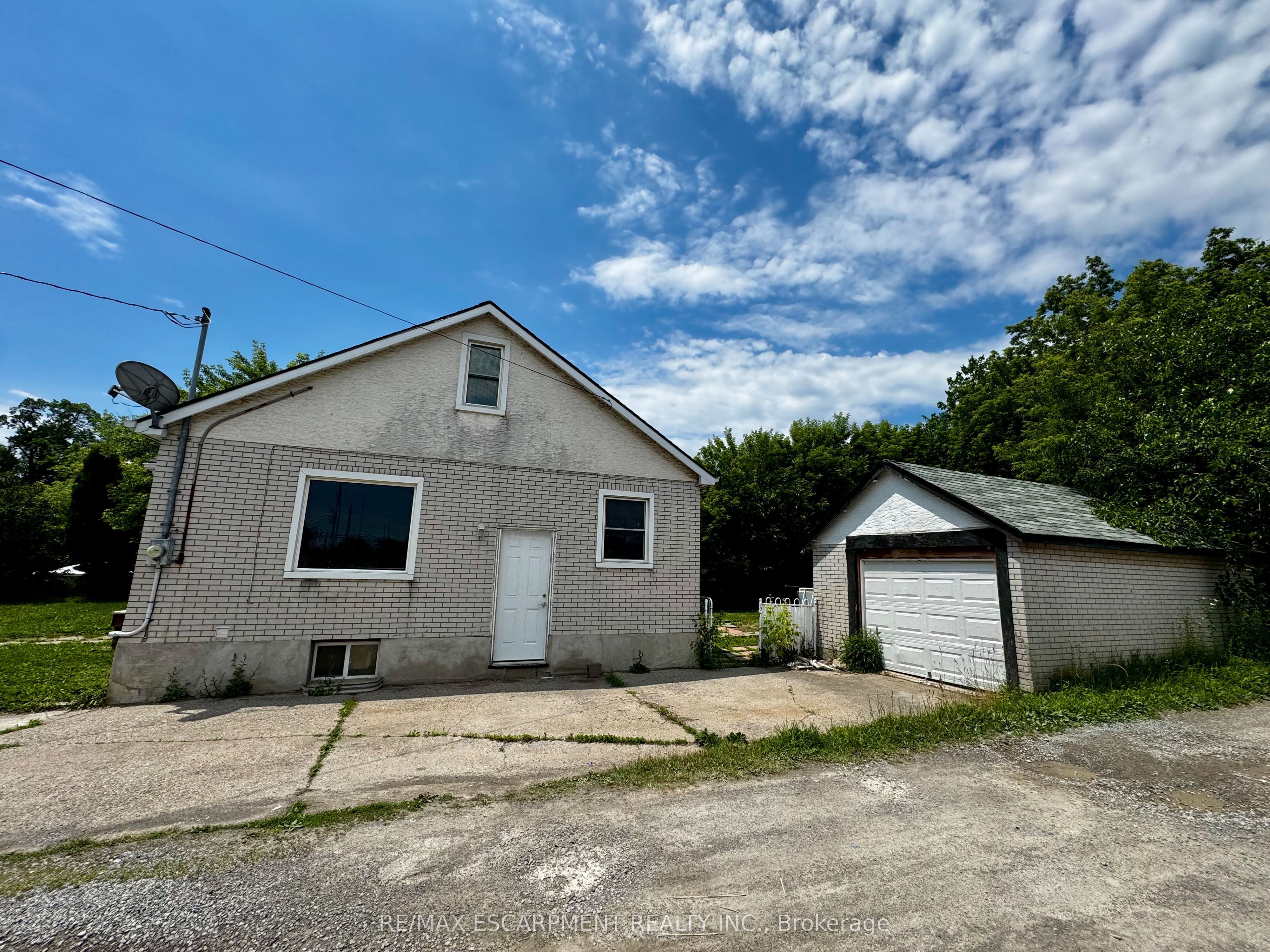 89 Lincoln Avenue Property Photo 11