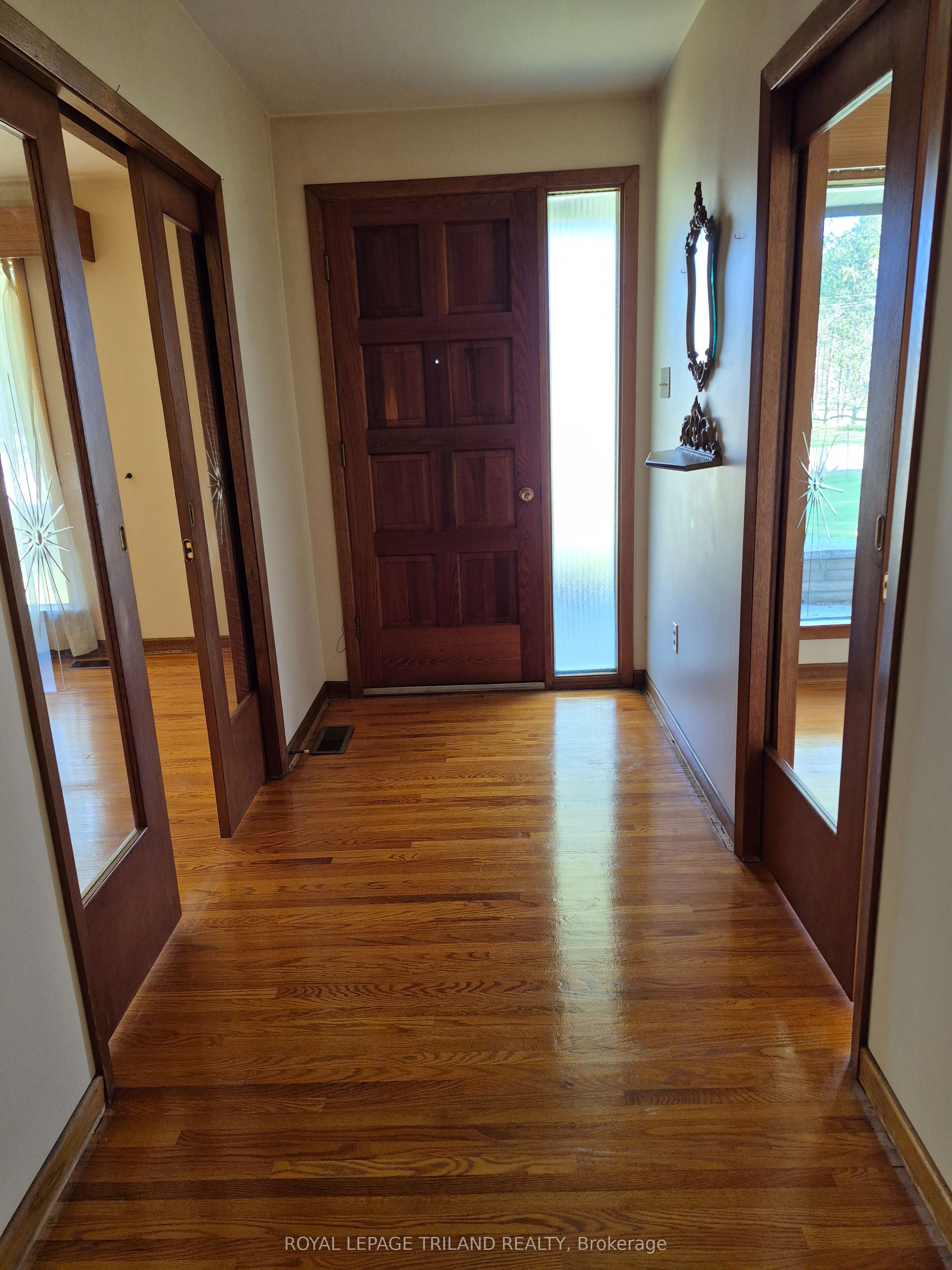 55267 Light Line Property Photo 7