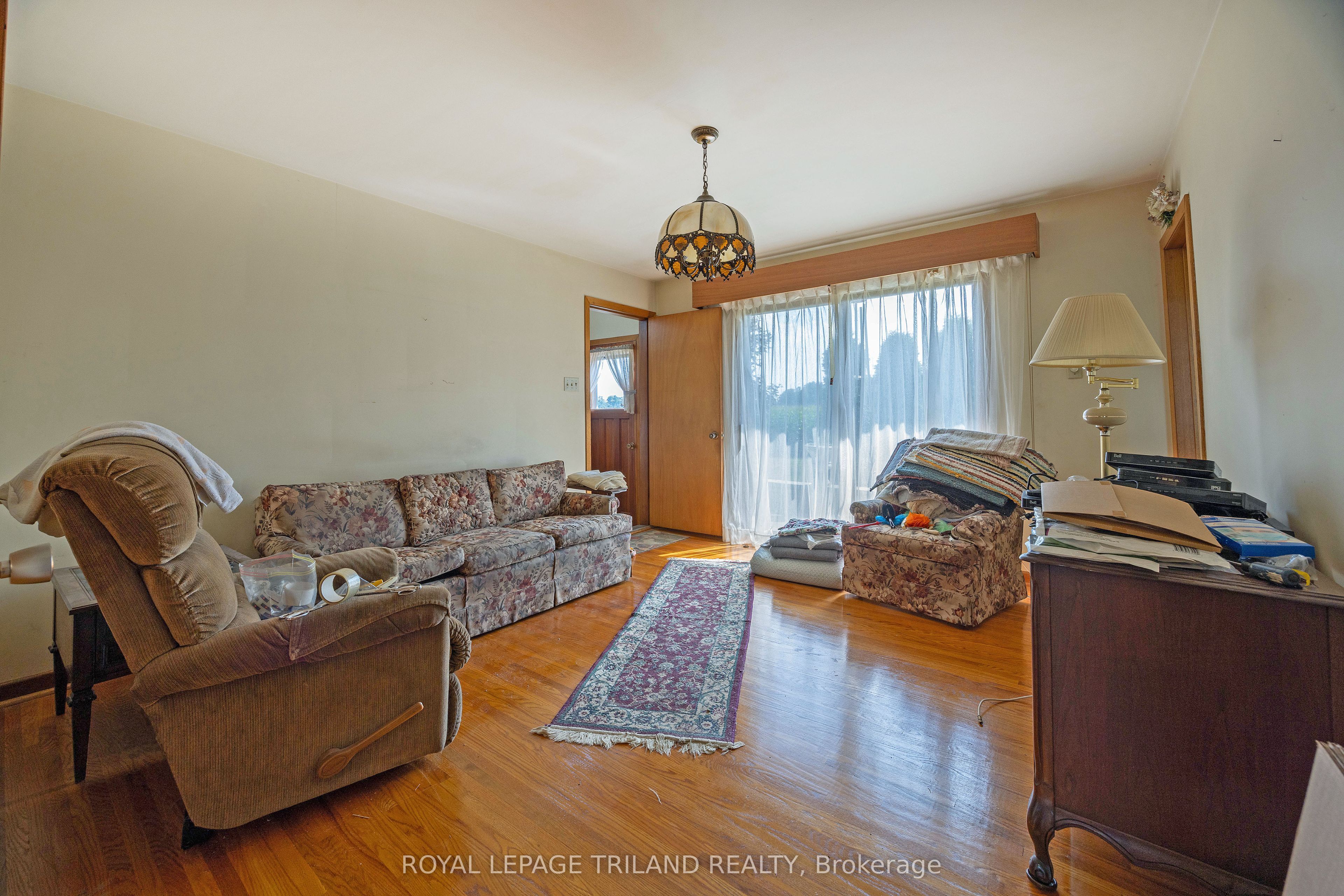 55267 Light Line Property Photo 10