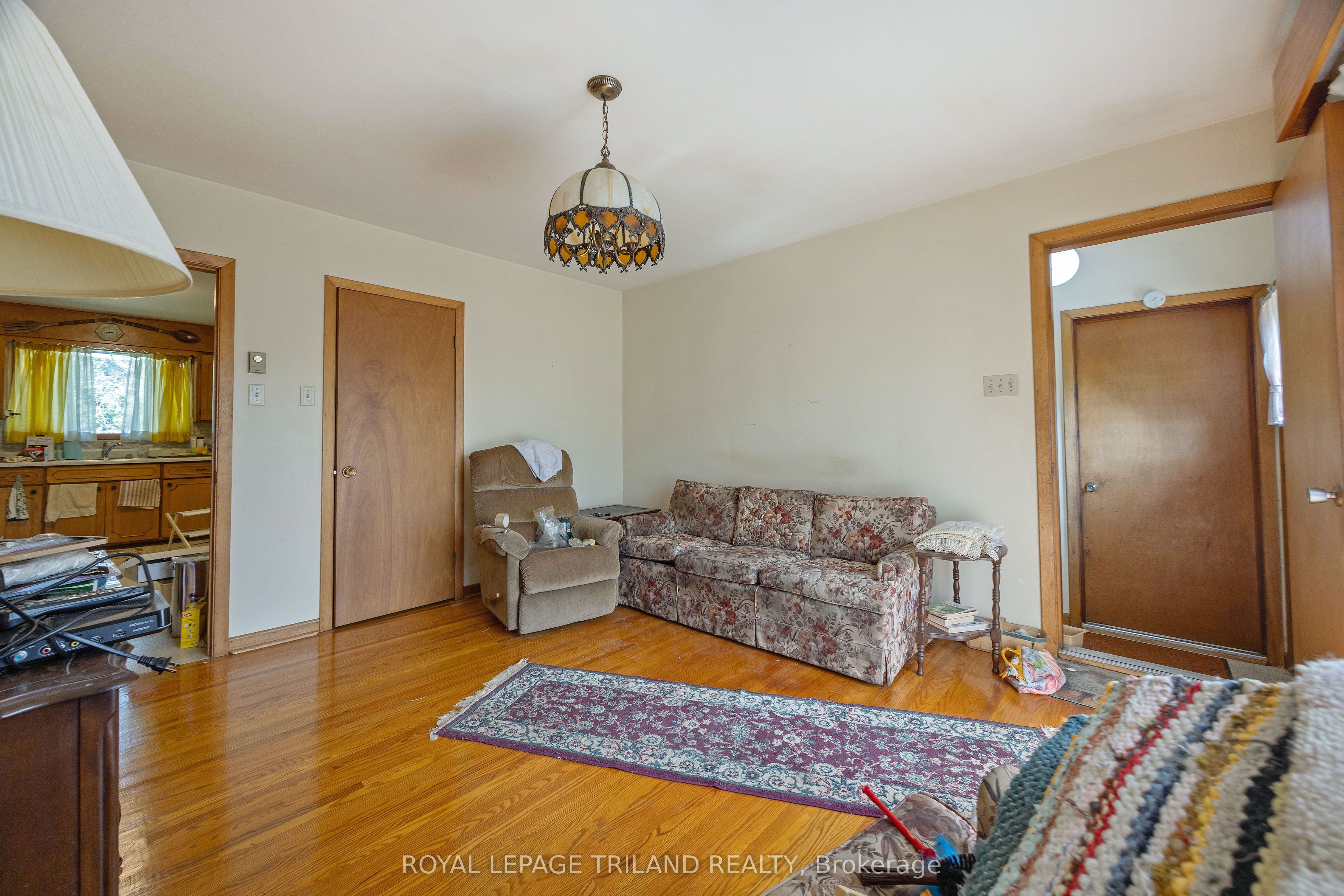 55267 Light Line Property Photo 11