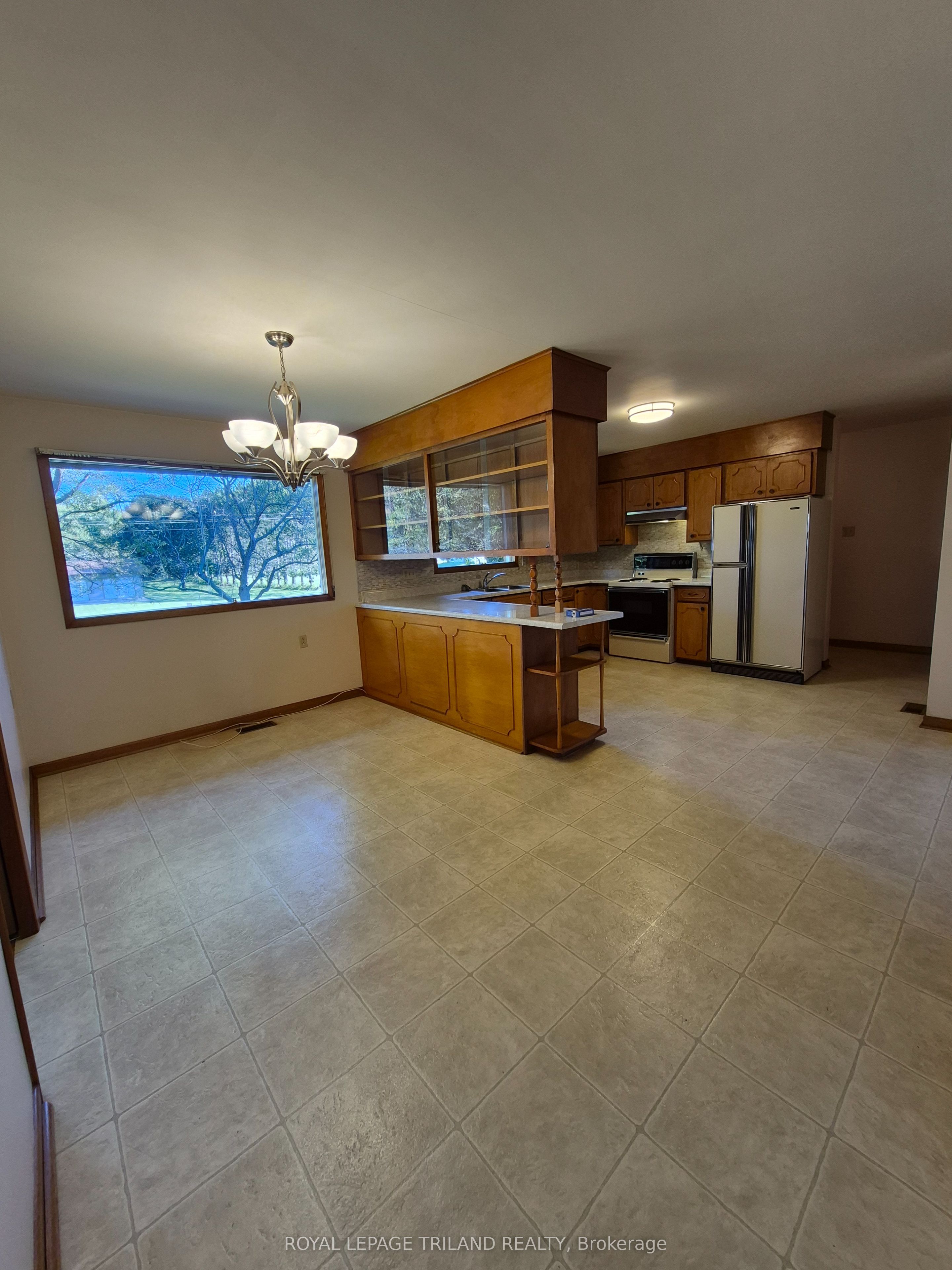 55267 Light Line Property Photo 11