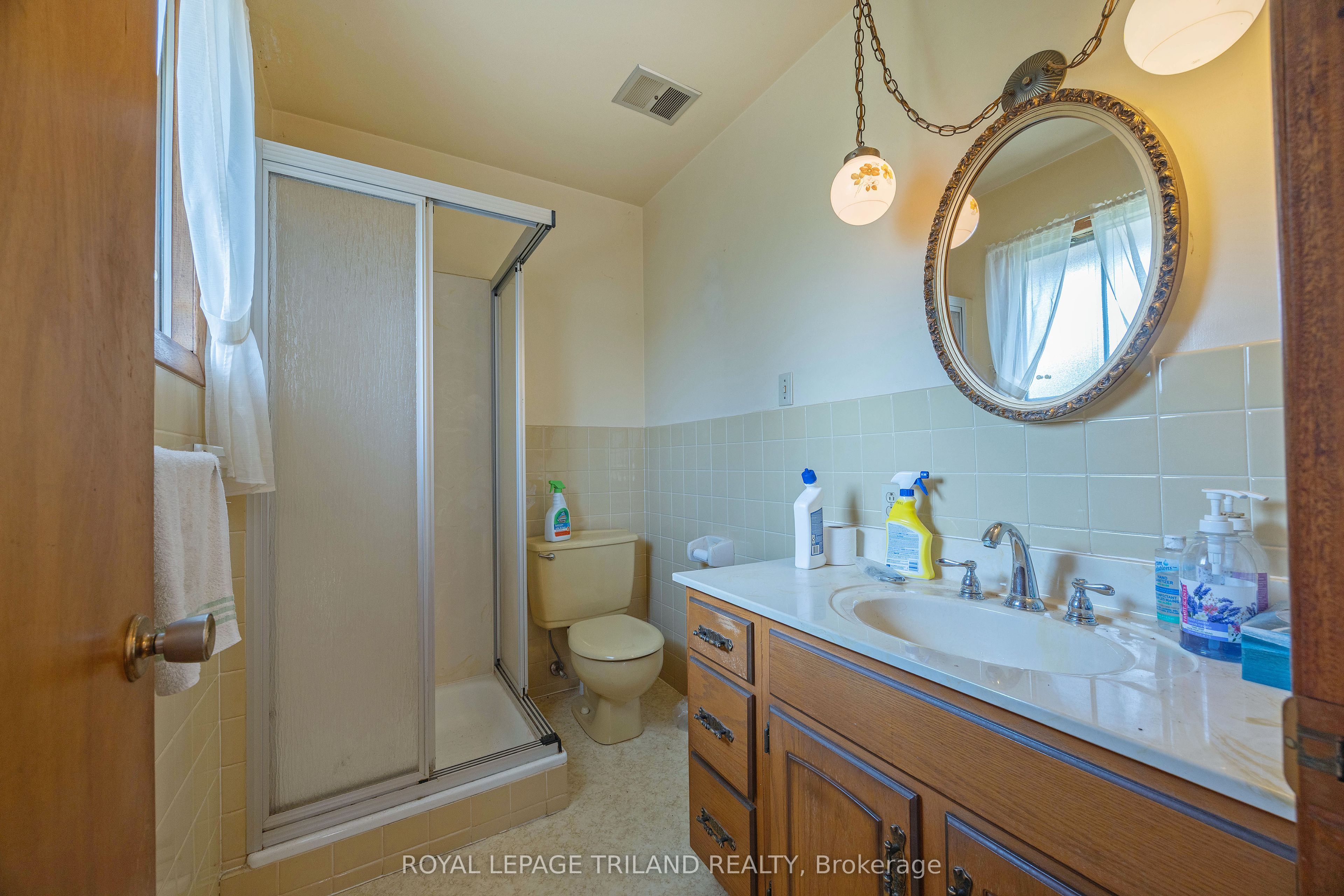 55267 Light Line Property Photo 12
