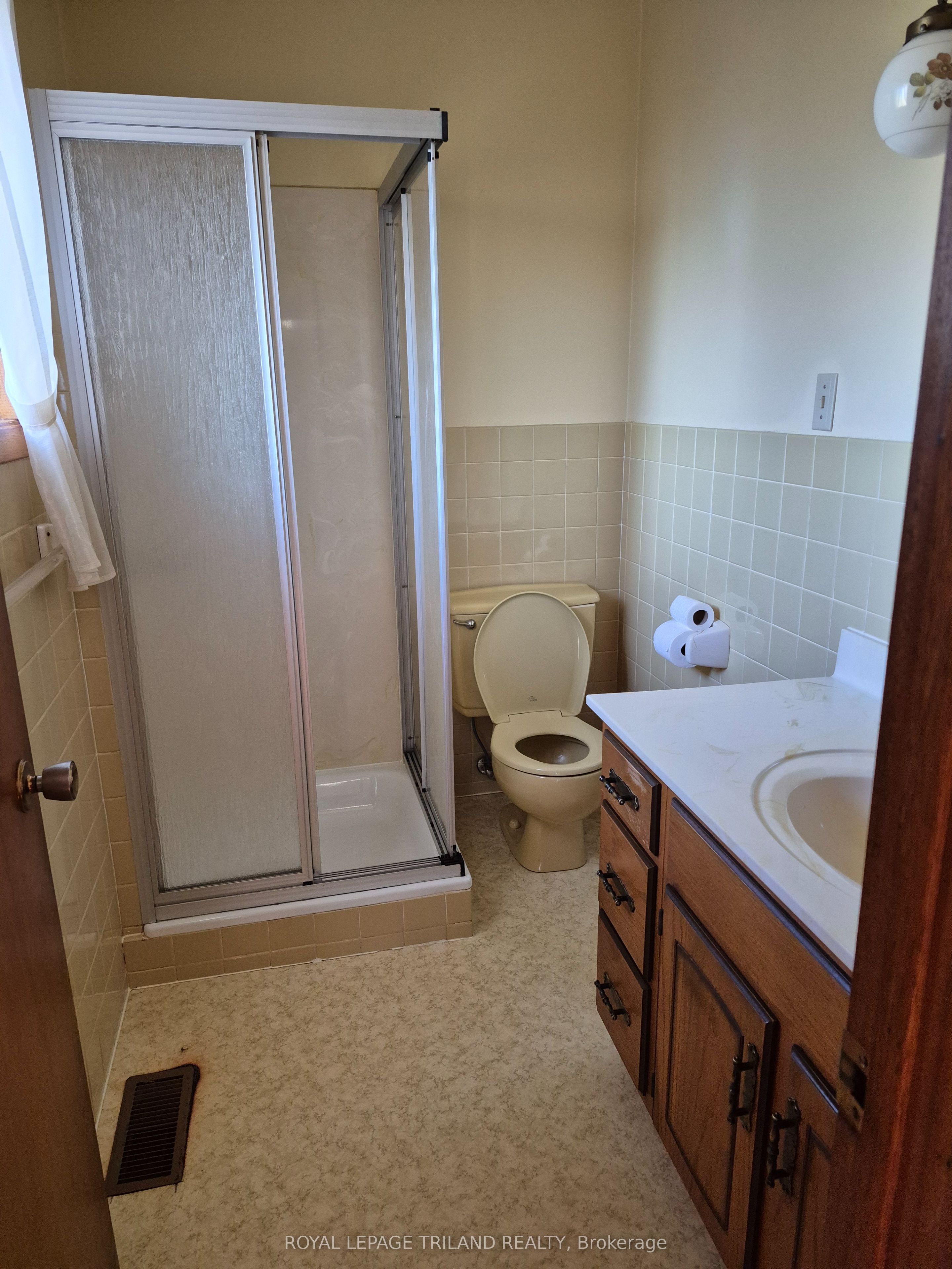 55267 Light Line Property Photo 19