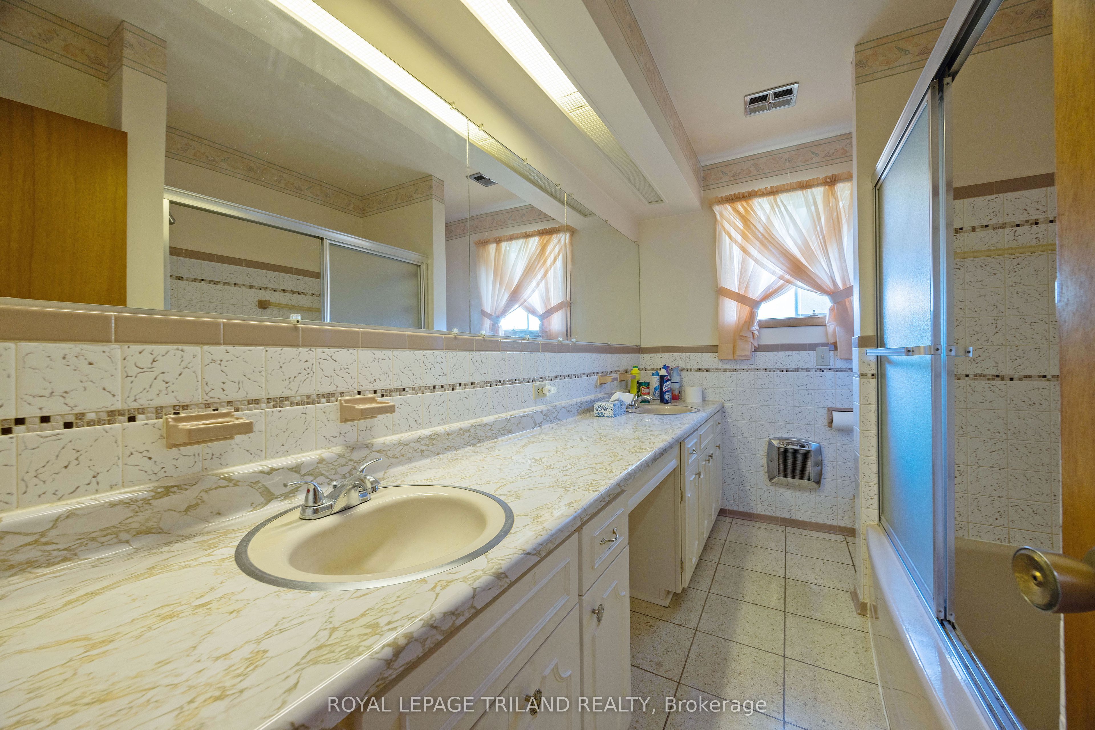 55267 Light Line Property Photo 20