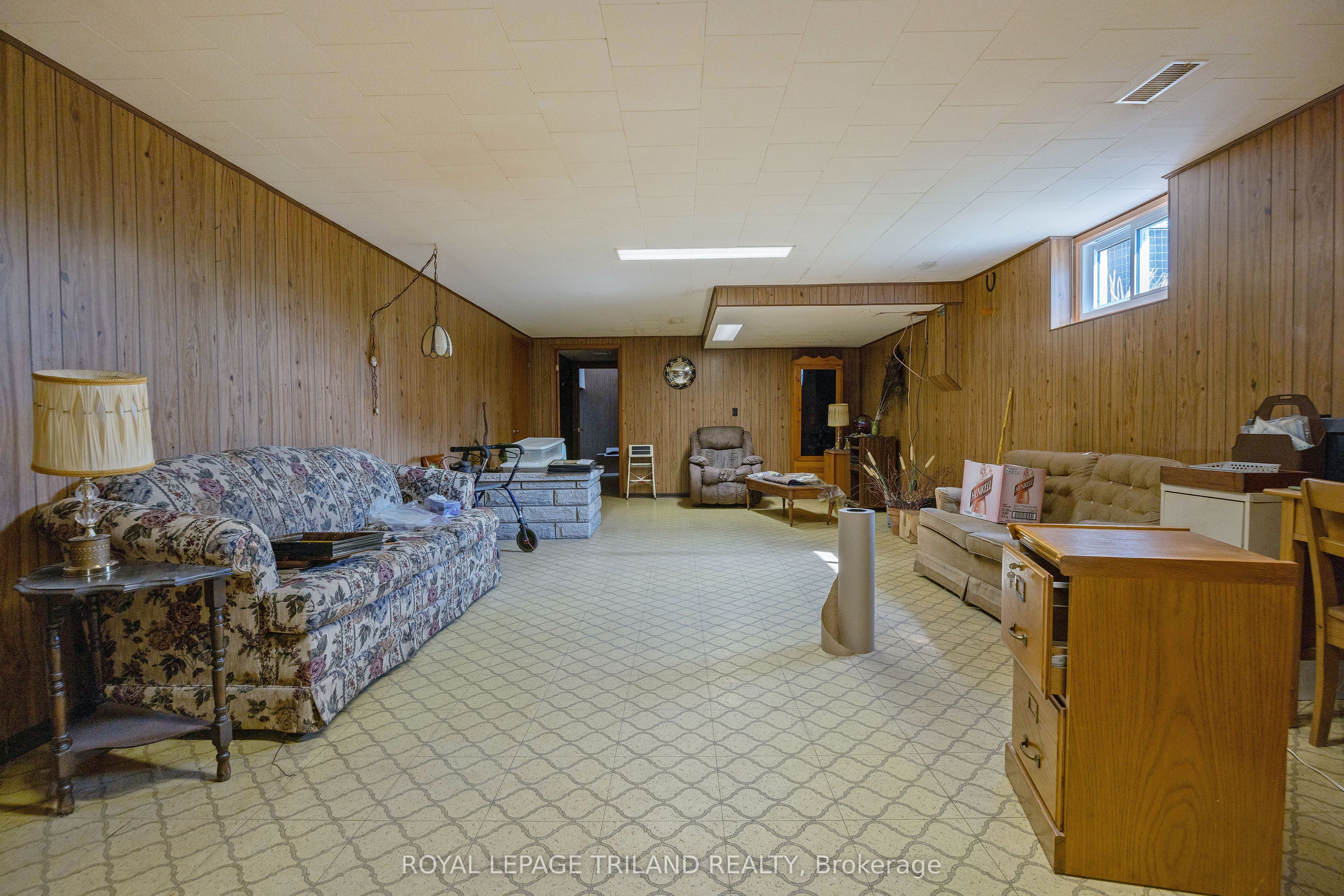55267 Light Line Property Photo 27