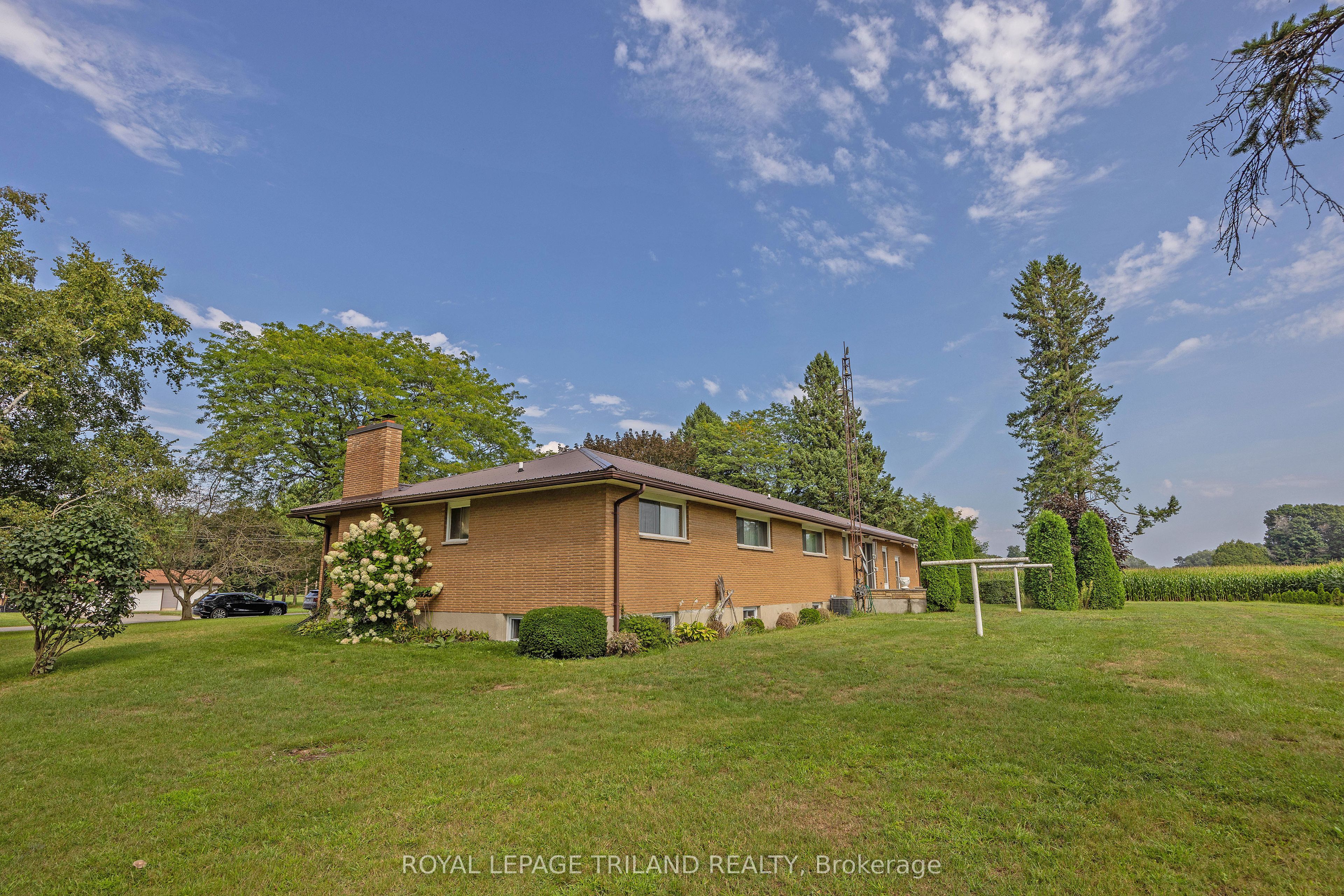 55267 Light Line Property Photo 36