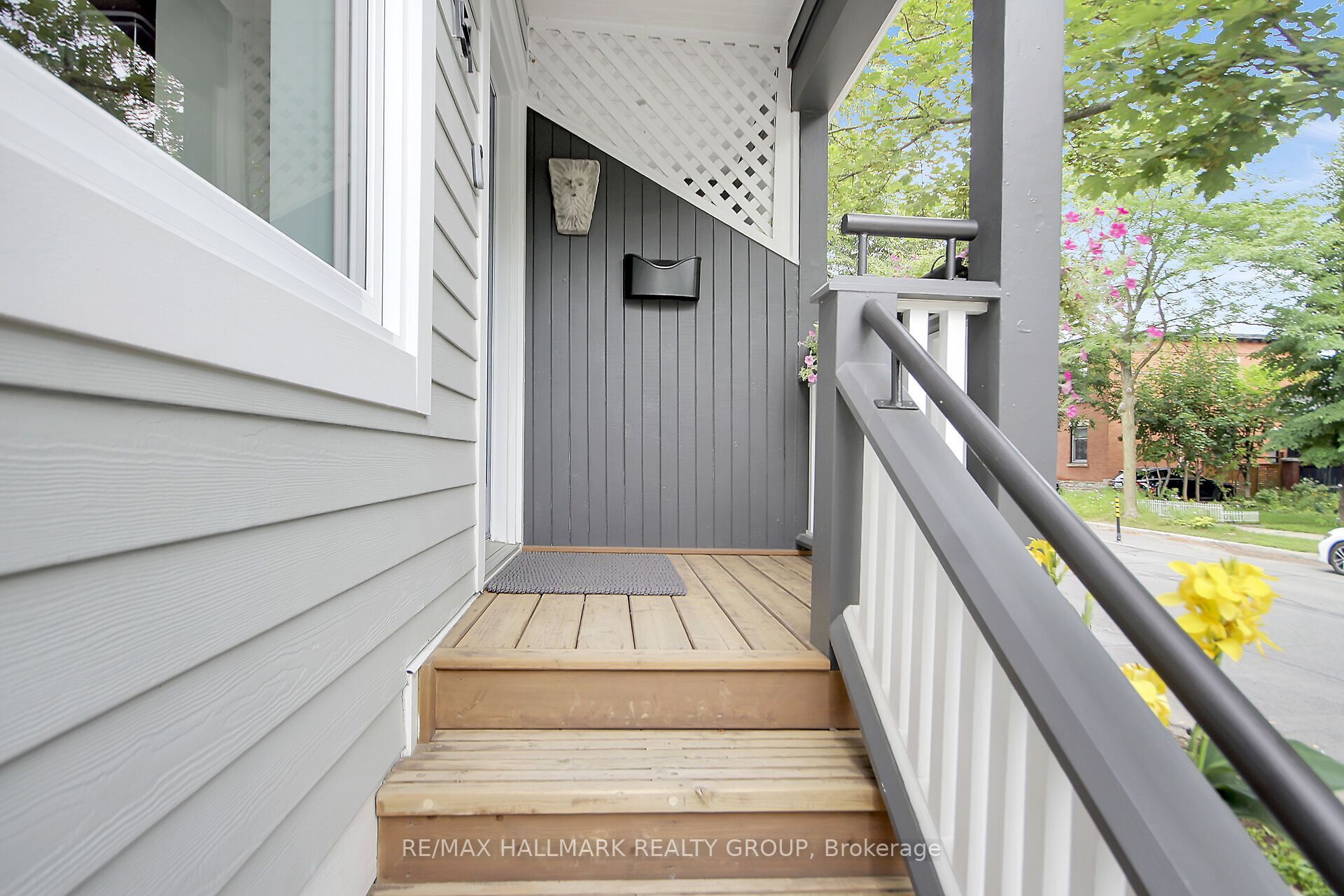 151 Crichton Street Property Photo 4