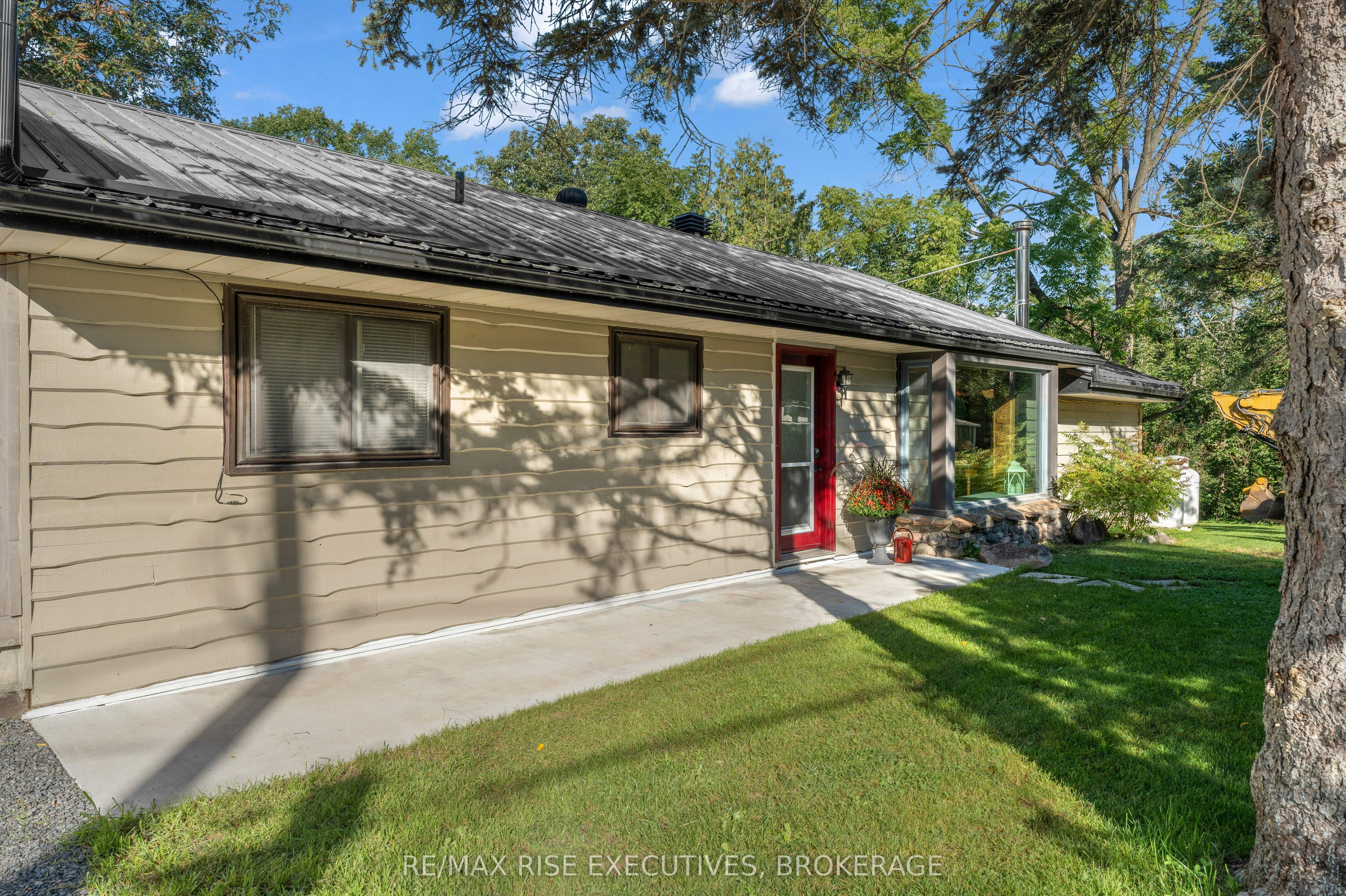 1664 Shore Road Property Photo 6