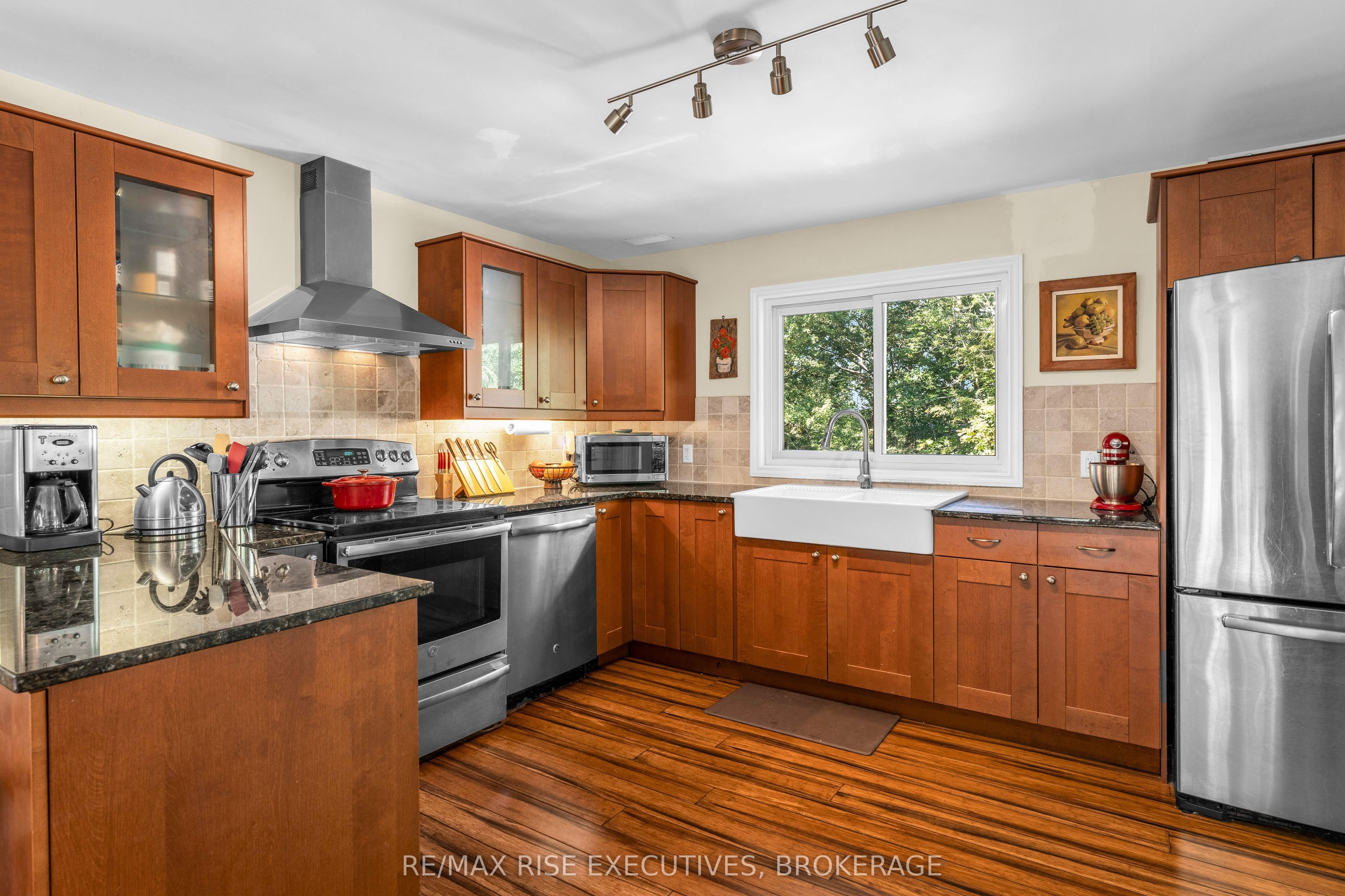 1664 Shore Road Property Photo 11