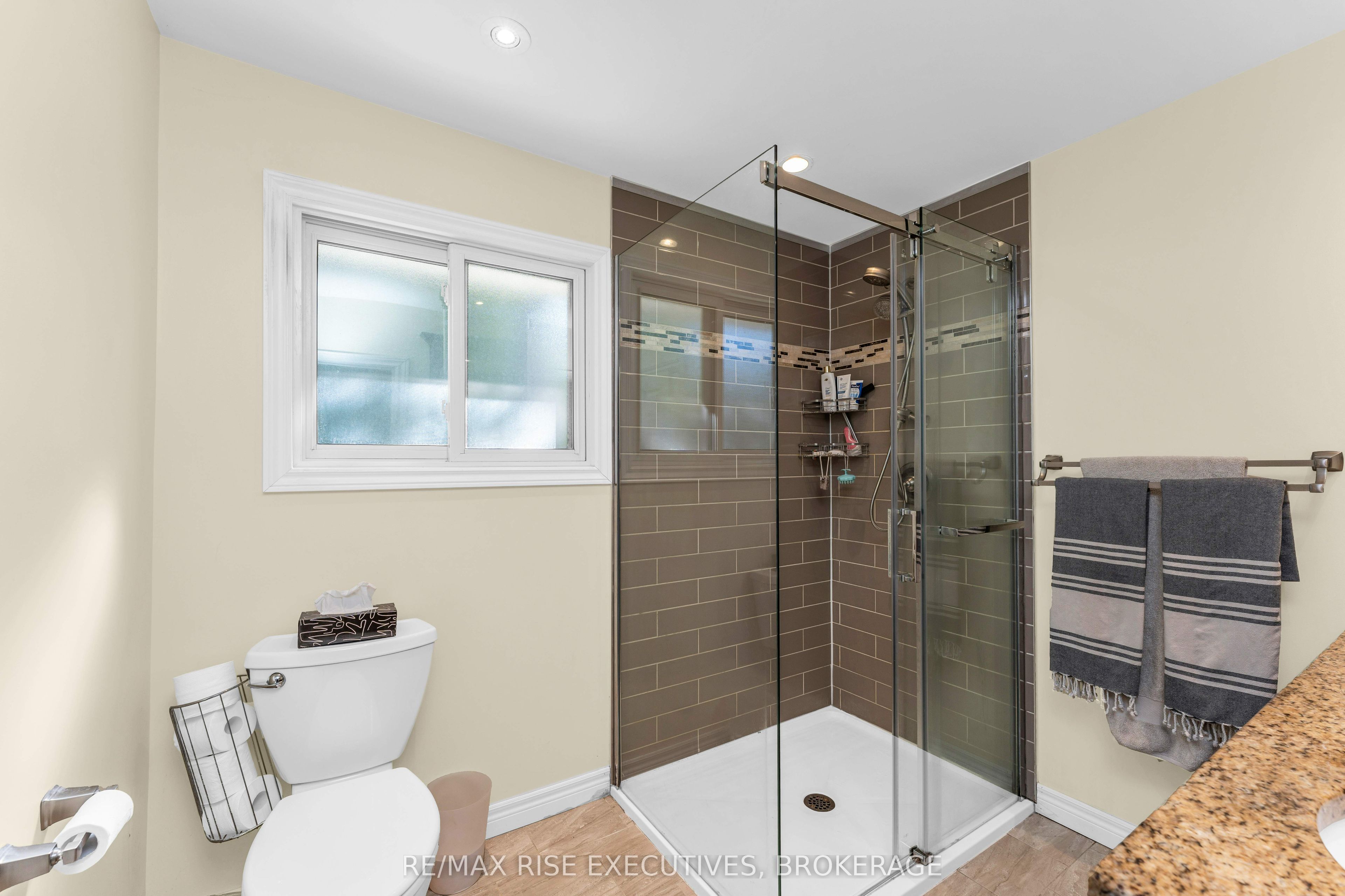 1664 Shore Road Property Photo 24