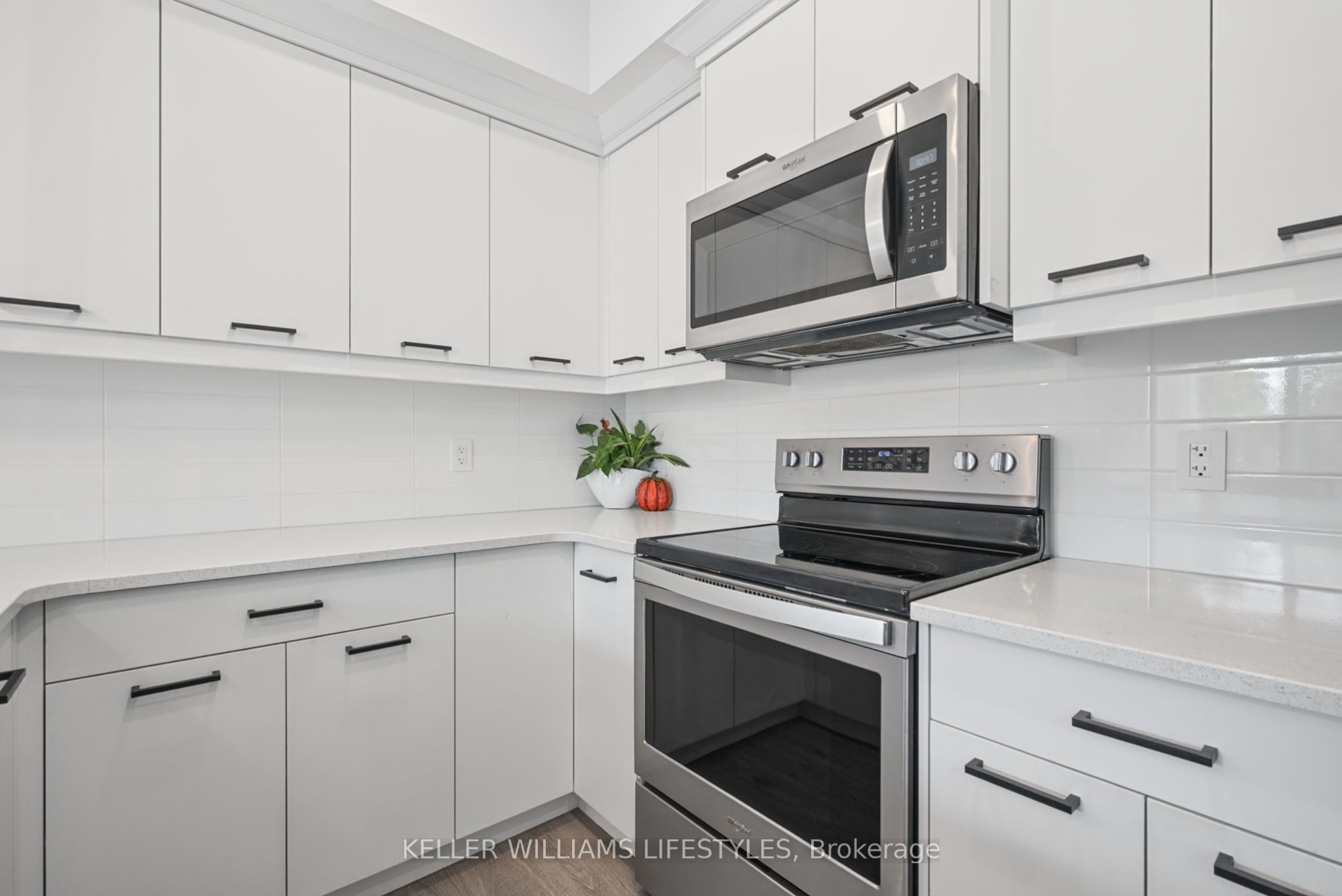 601 Lions Park Drive 32 Property Photo 12