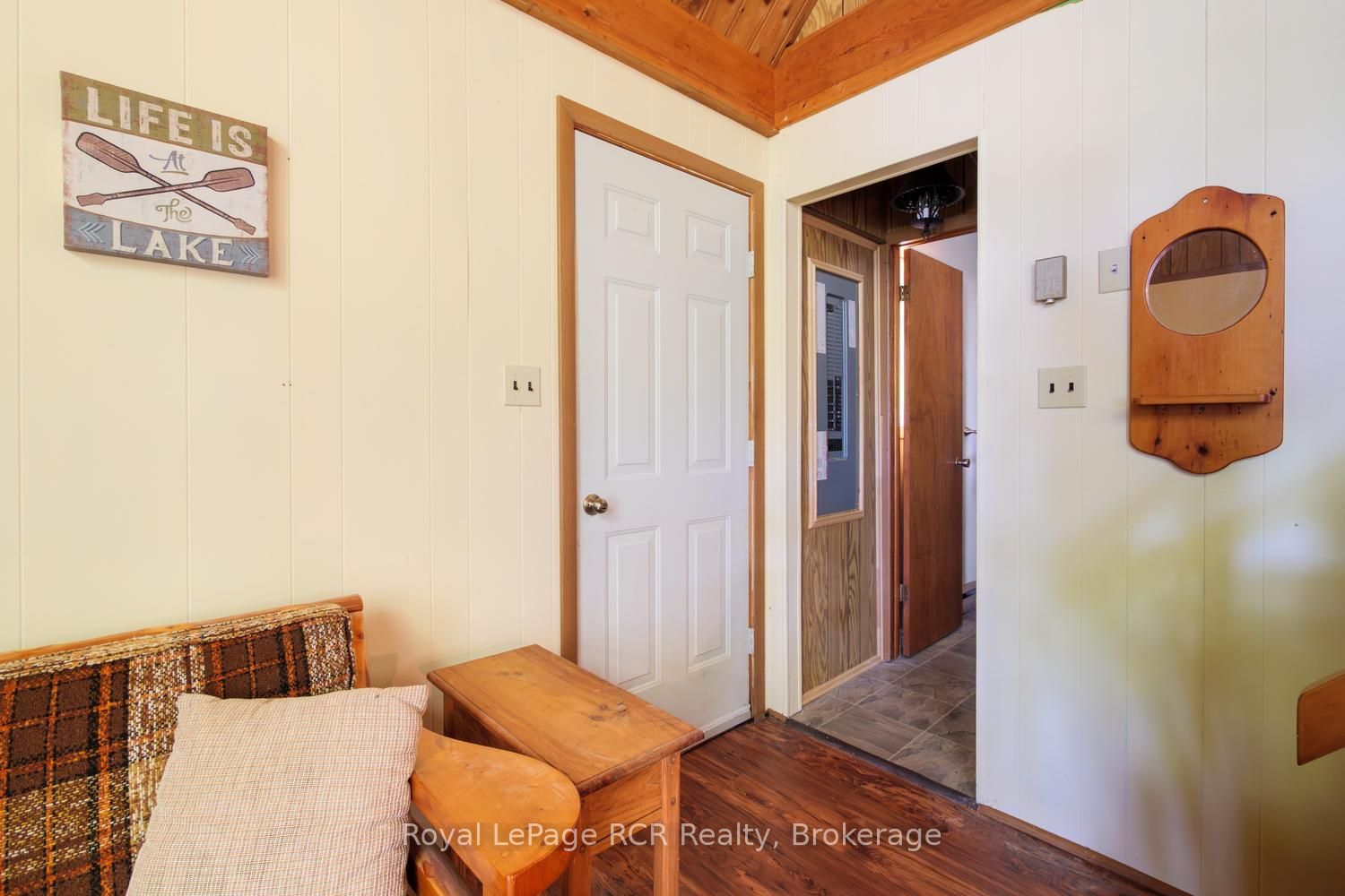 16 Youngs Drive Property Photo 8