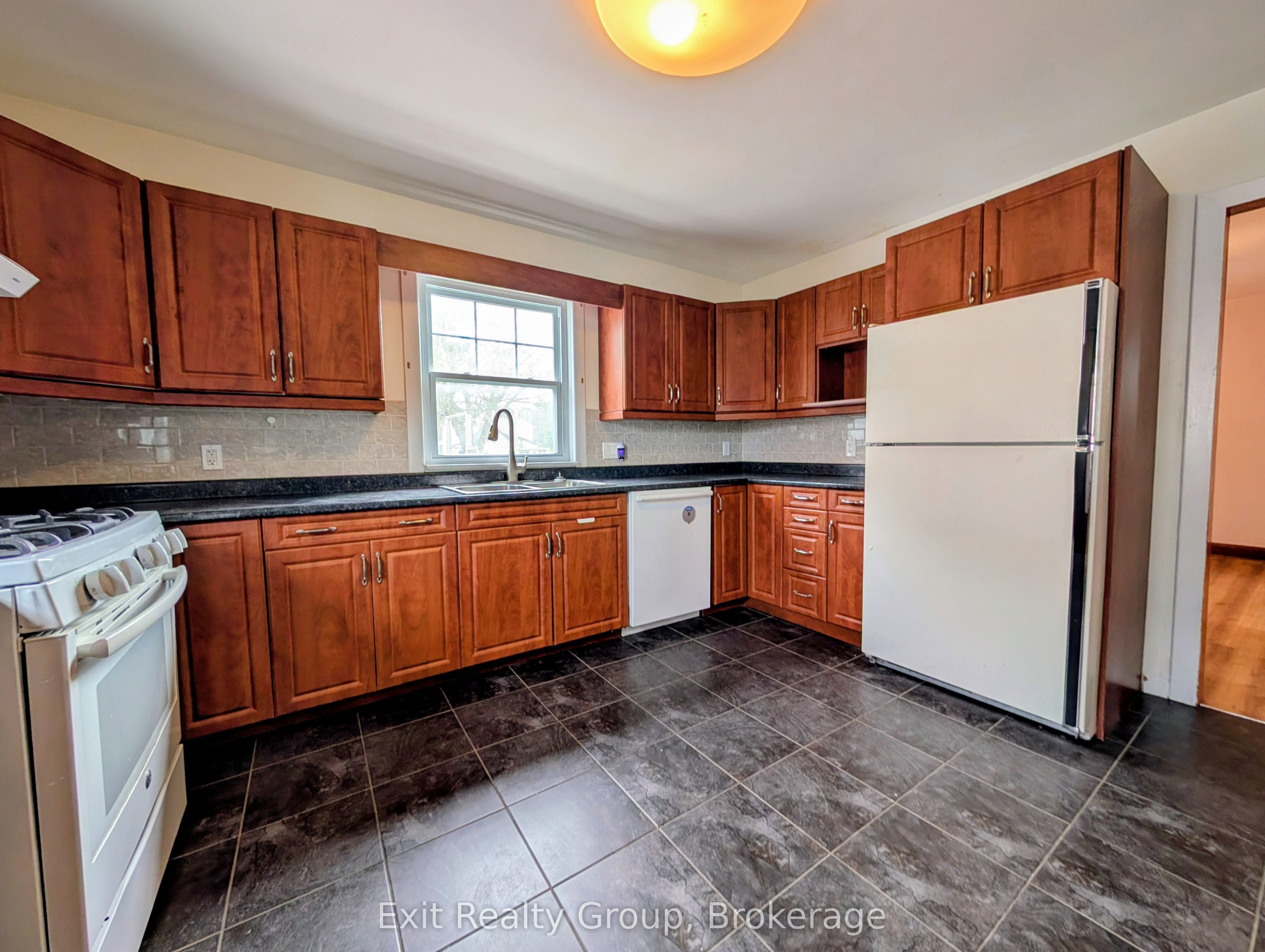 16 Mercia Street Property Photo 11