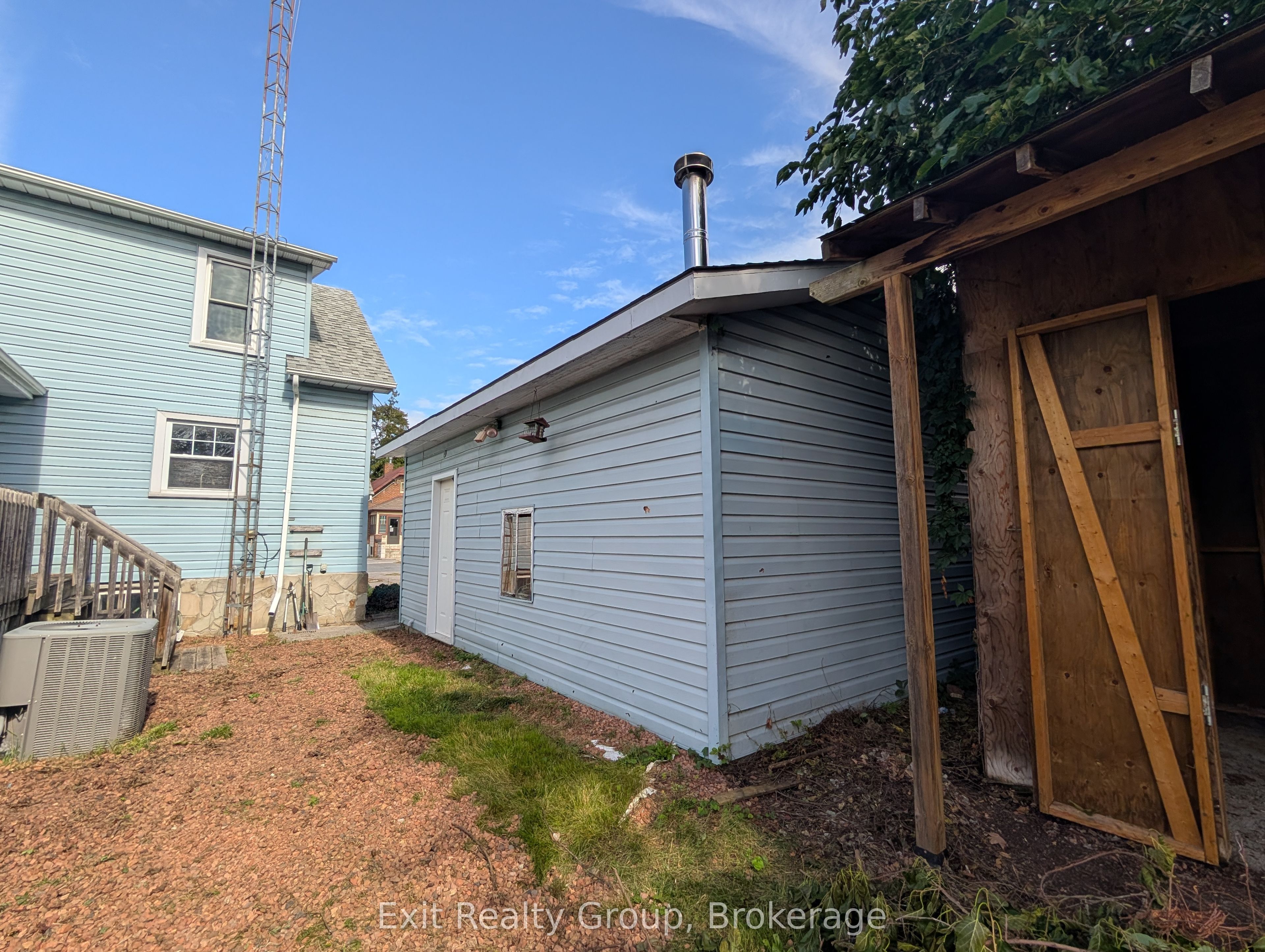 16 Mercia Street Property Photo 32