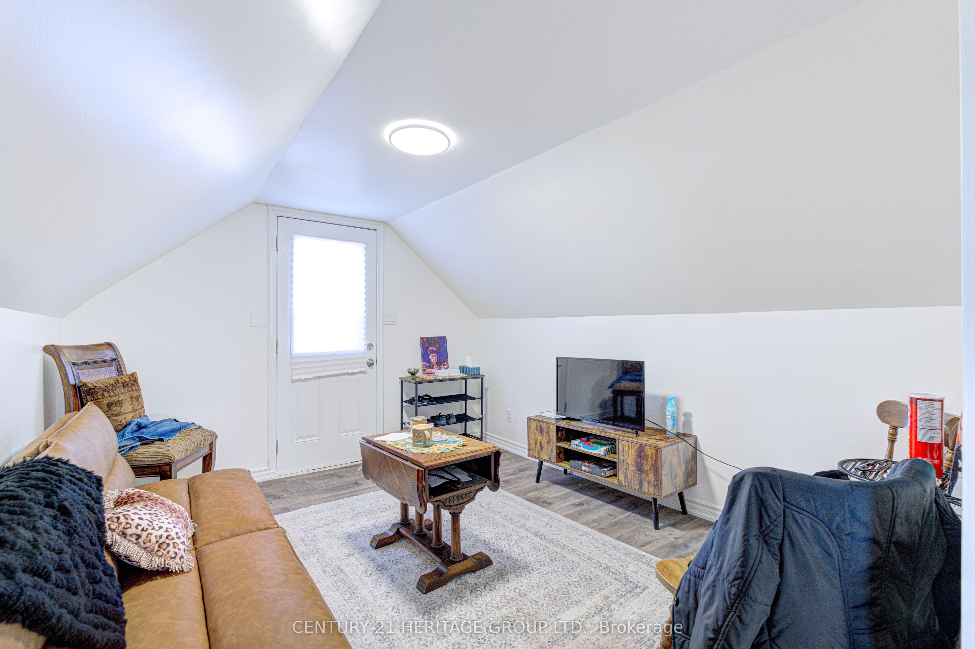 243 Gibson Avenue Property Photo 41
