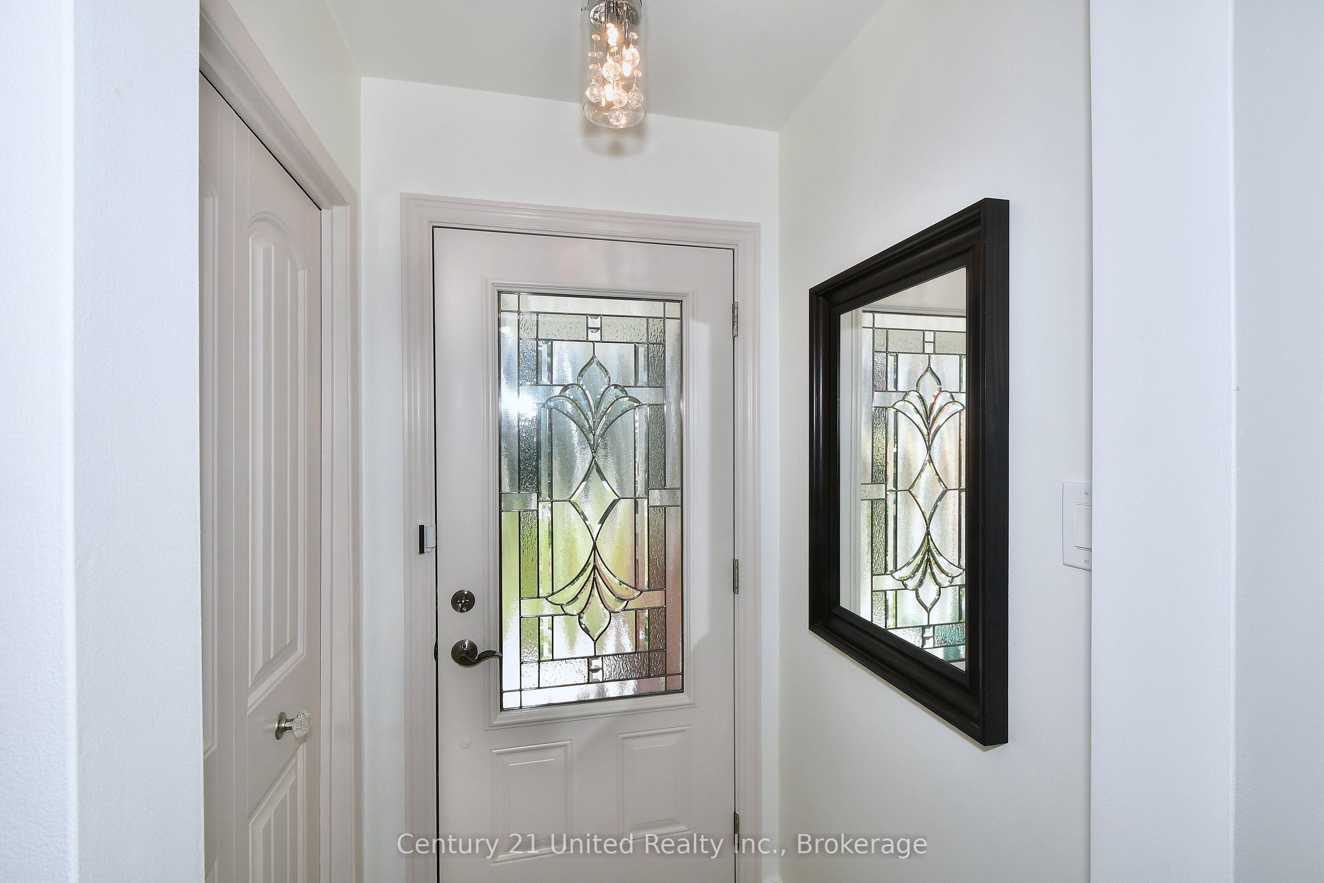 1812 Youngs Point Road Property Photo 5