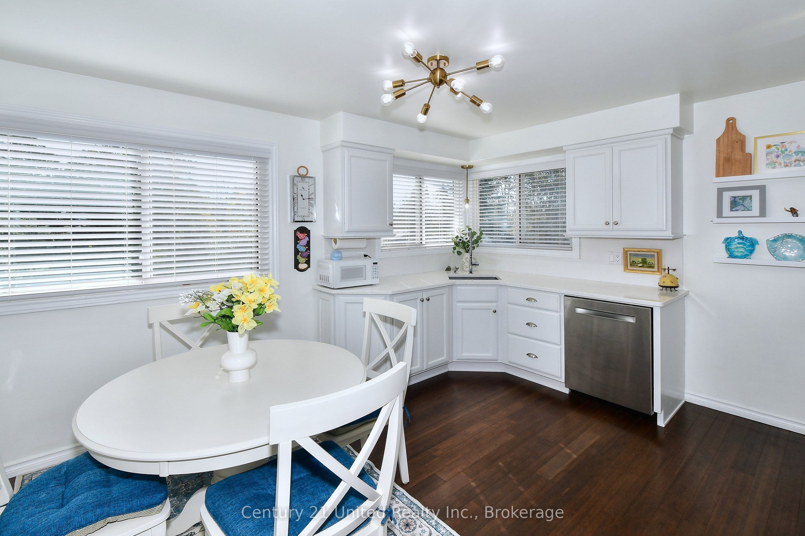 1812 Youngs Point Road Property Photo 12