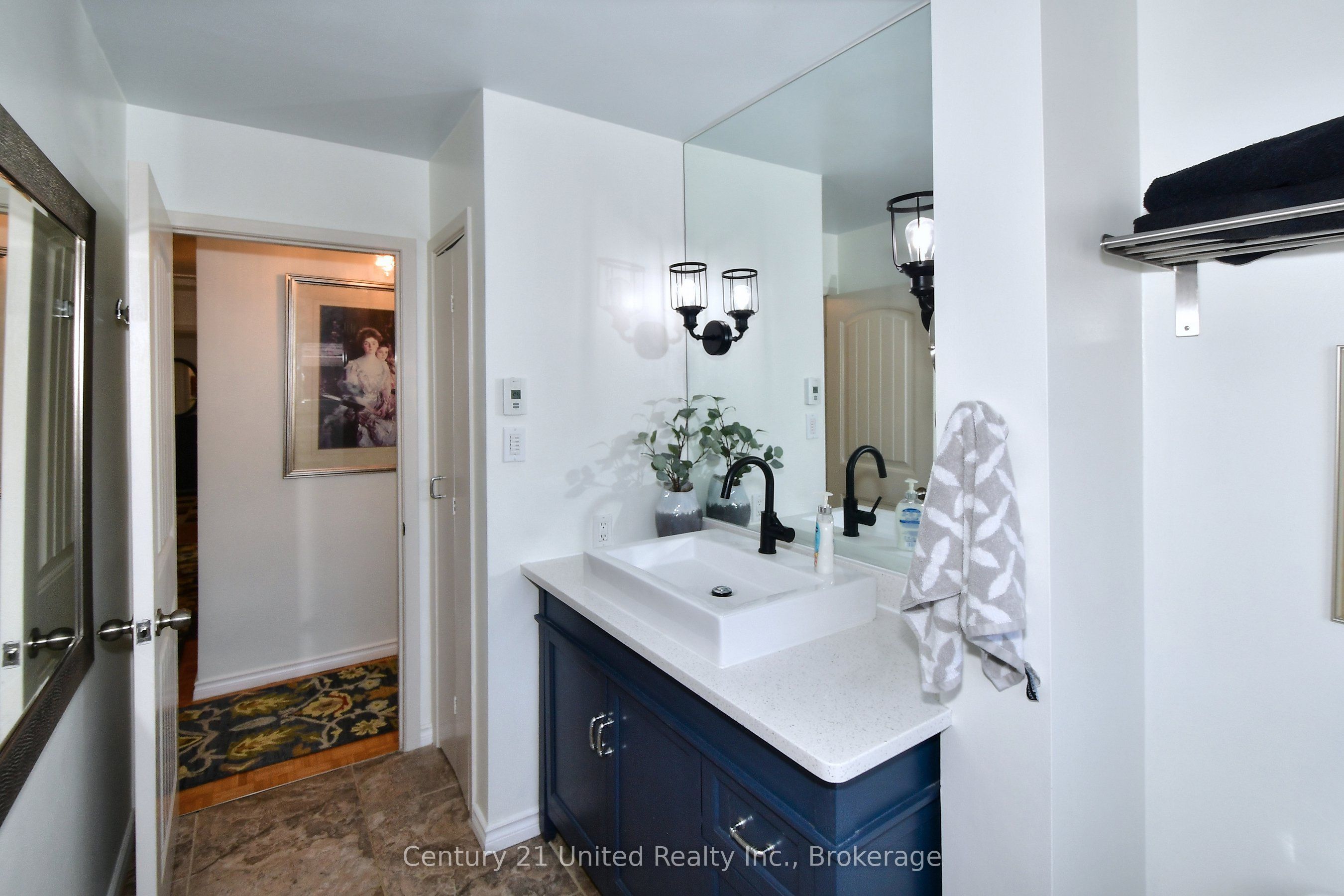 1812 Youngs Point Road Property Photo 24
