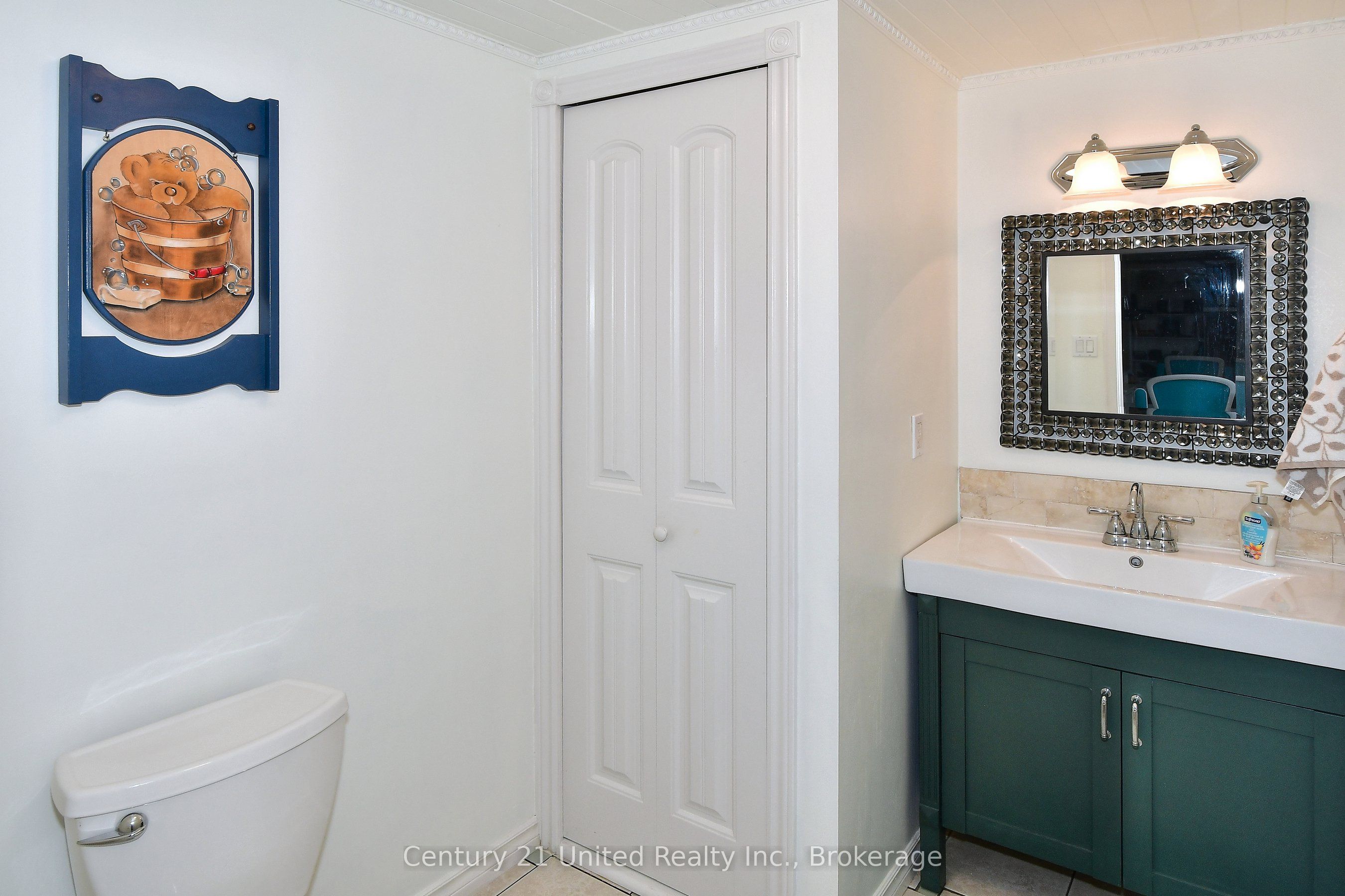 1812 Youngs Point Road Property Photo 32