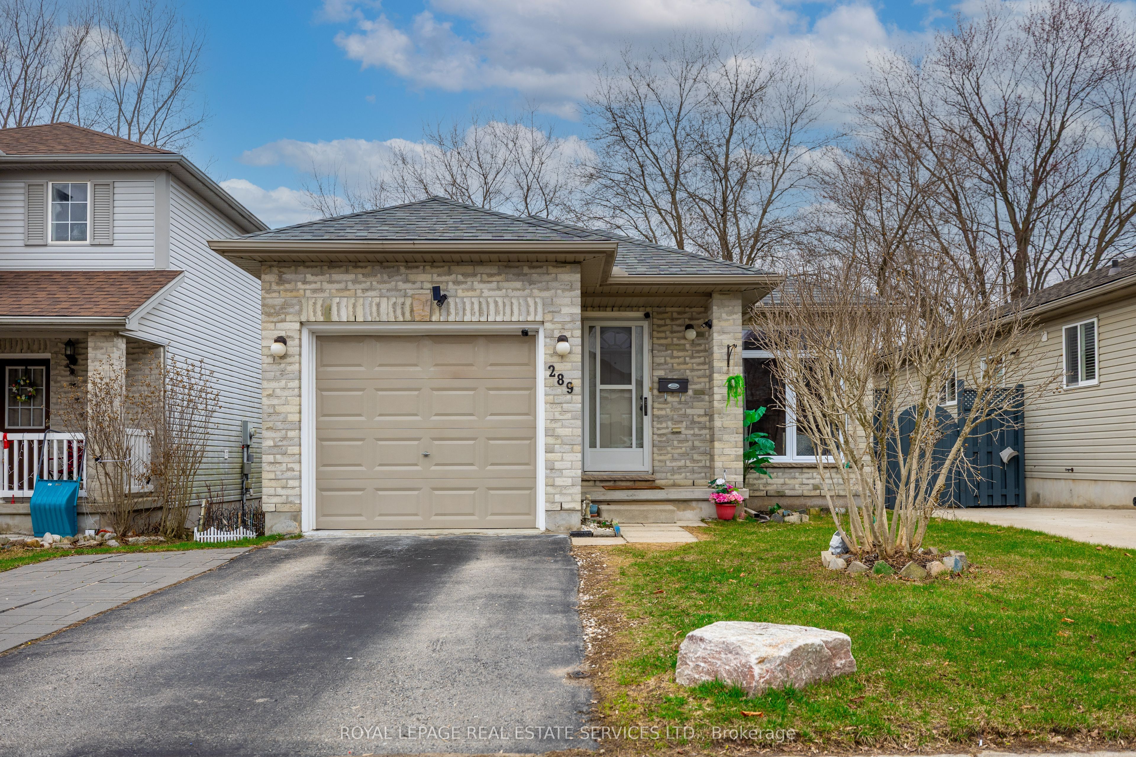 289 Hungerford Street Property Photo 1