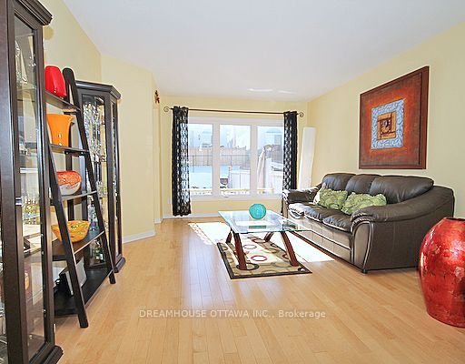 322 Statewood Drive Property Photo 8