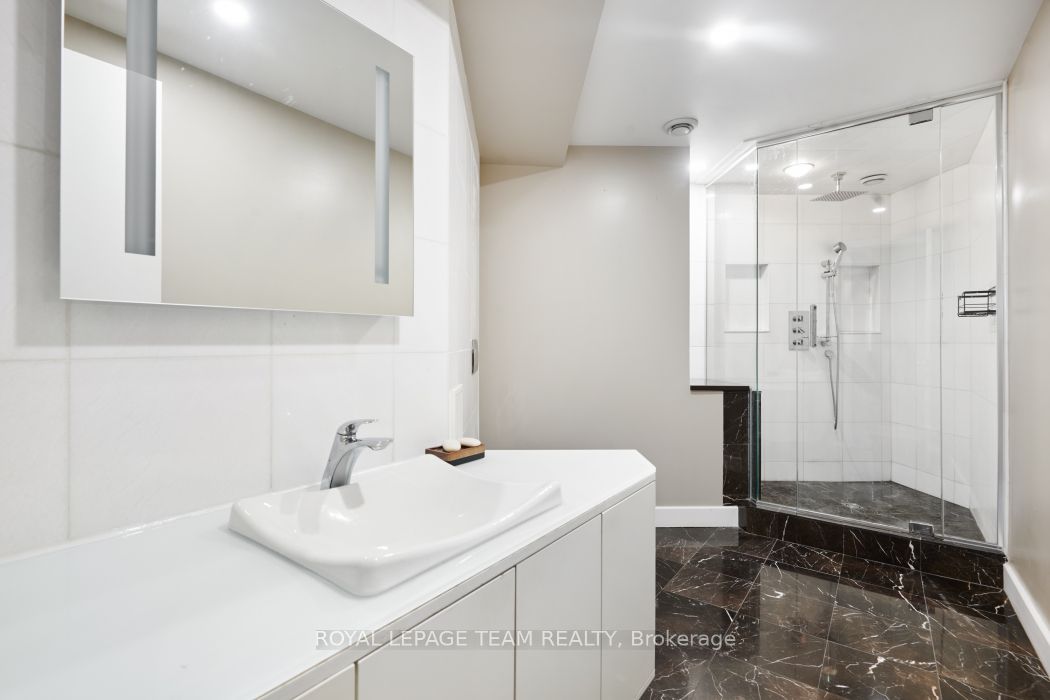 997 North River Road 101c Property Photo 21