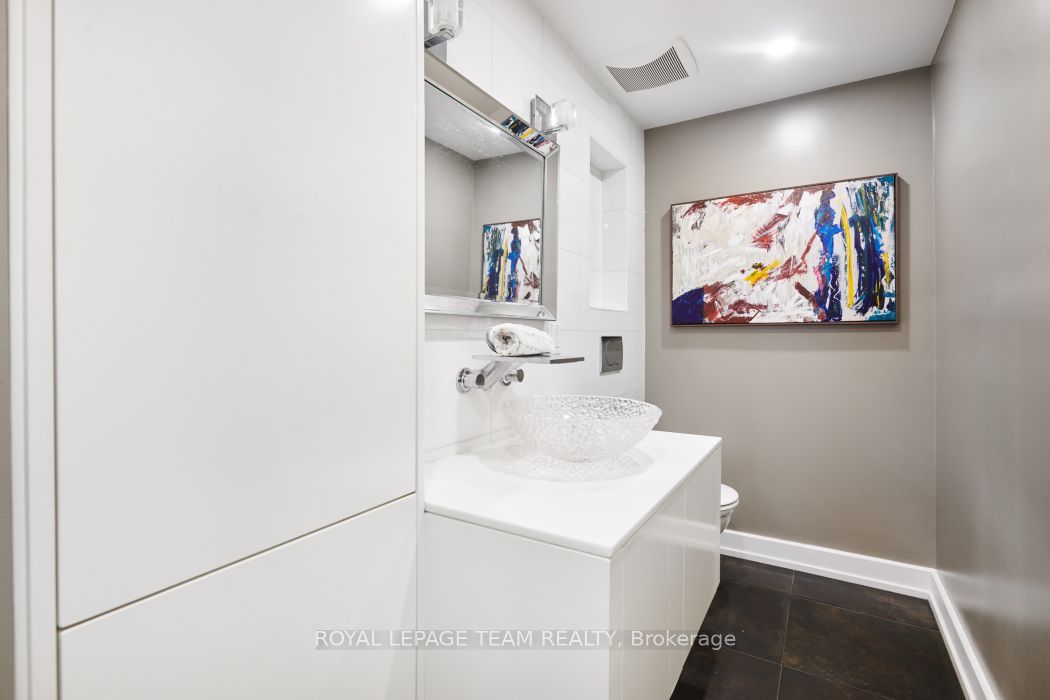 997 North River Road 101c Property Photo 26