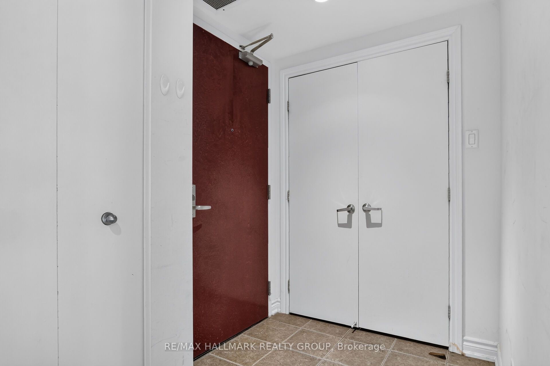 234 Rideau Street 203 Property Photo 5