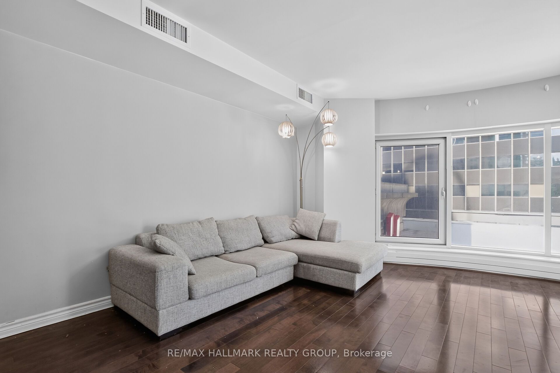 234 Rideau Street 203 Property Photo 17