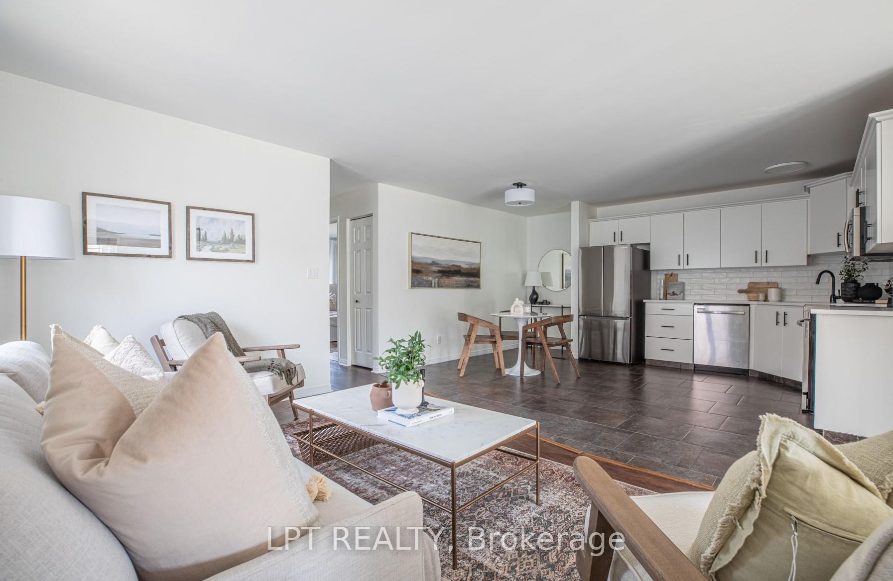 11866 Brouillette Court Property Photo 8