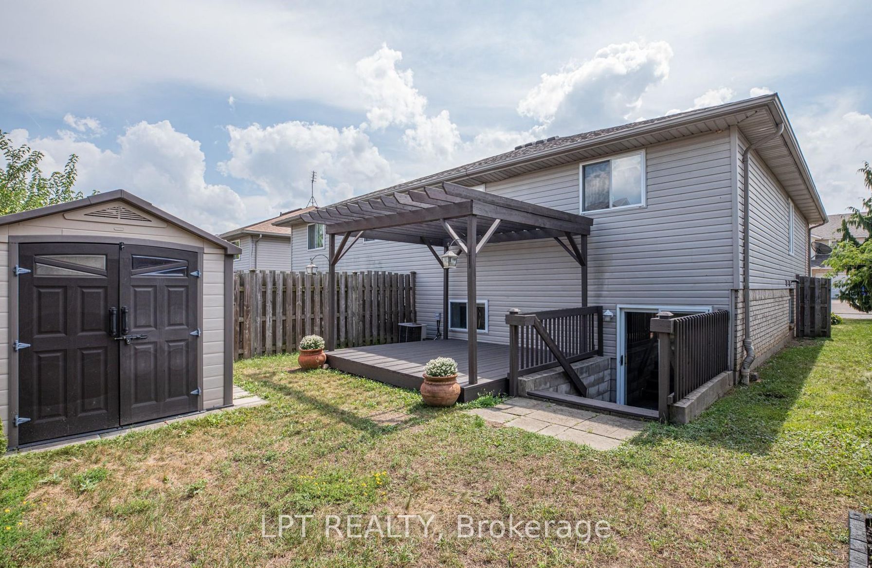 11866 Brouillette Court Property Photo 23