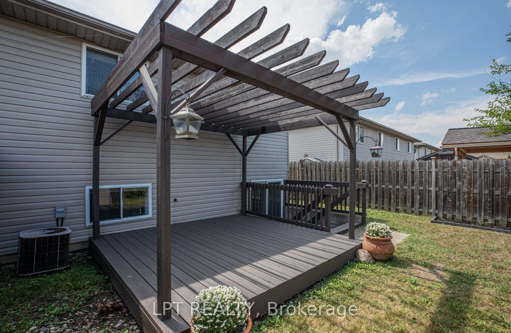 11866 Brouillette Court Property Photo 24