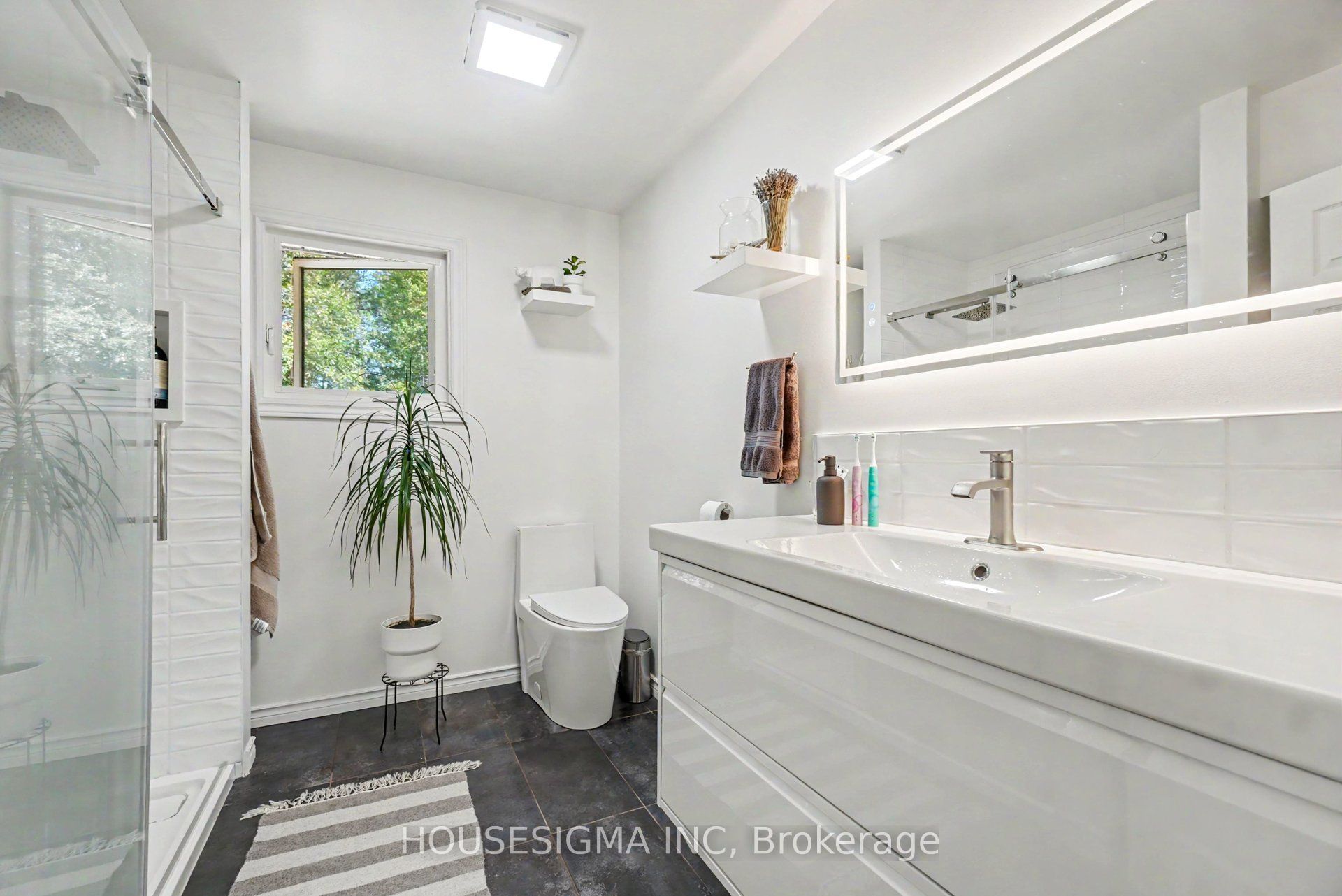 312 Fireside Drive Property Photo 23