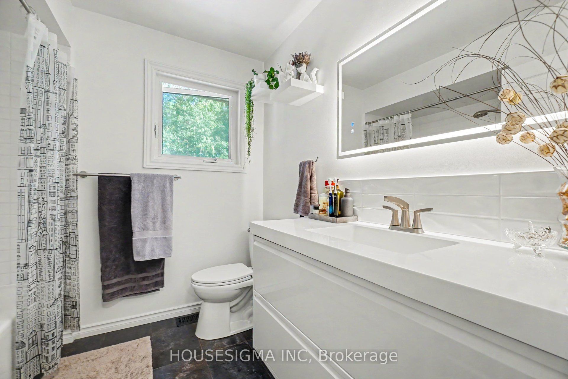312 Fireside Drive Property Photo 25