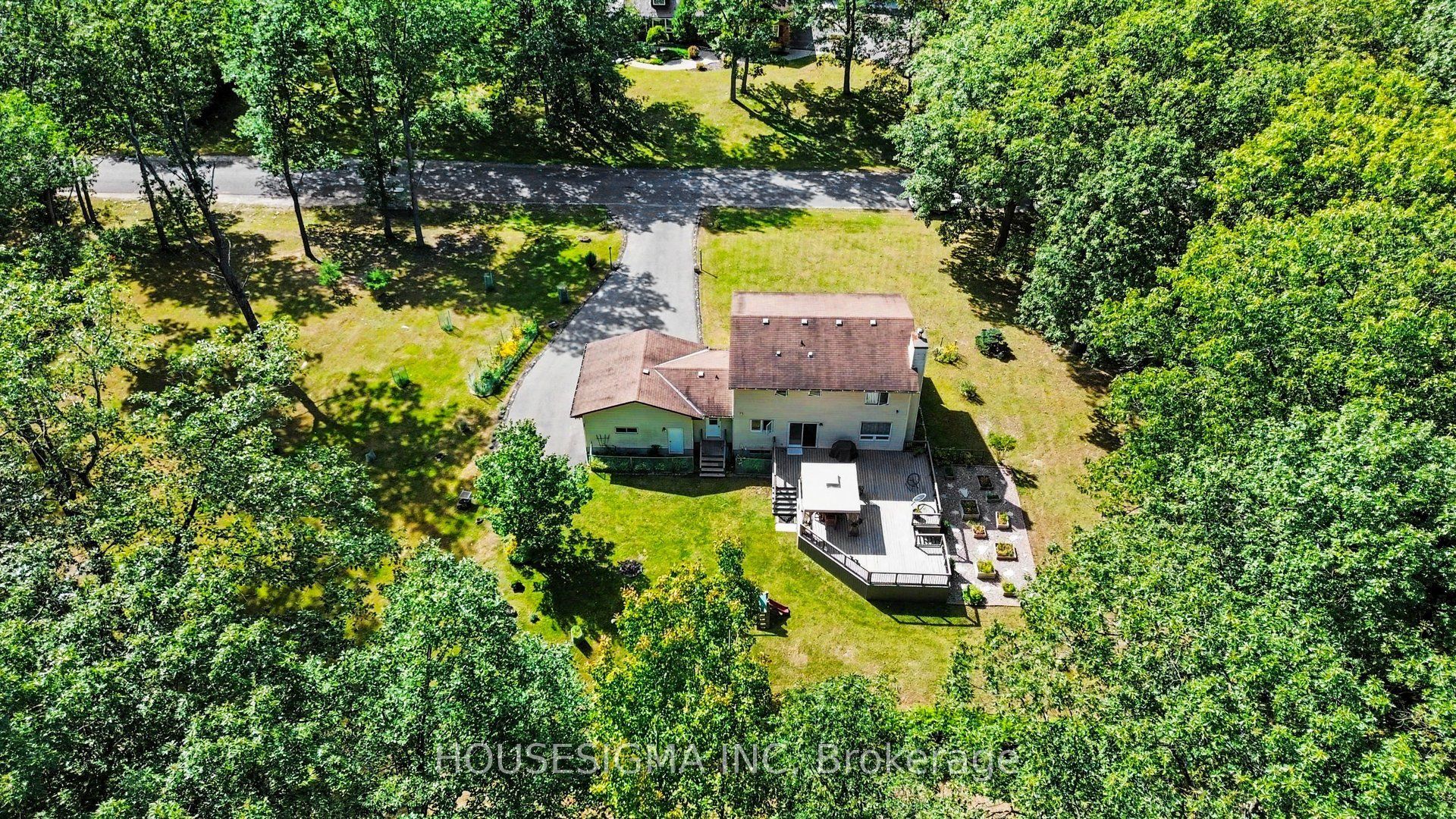 312 Fireside Drive Property Photo 37